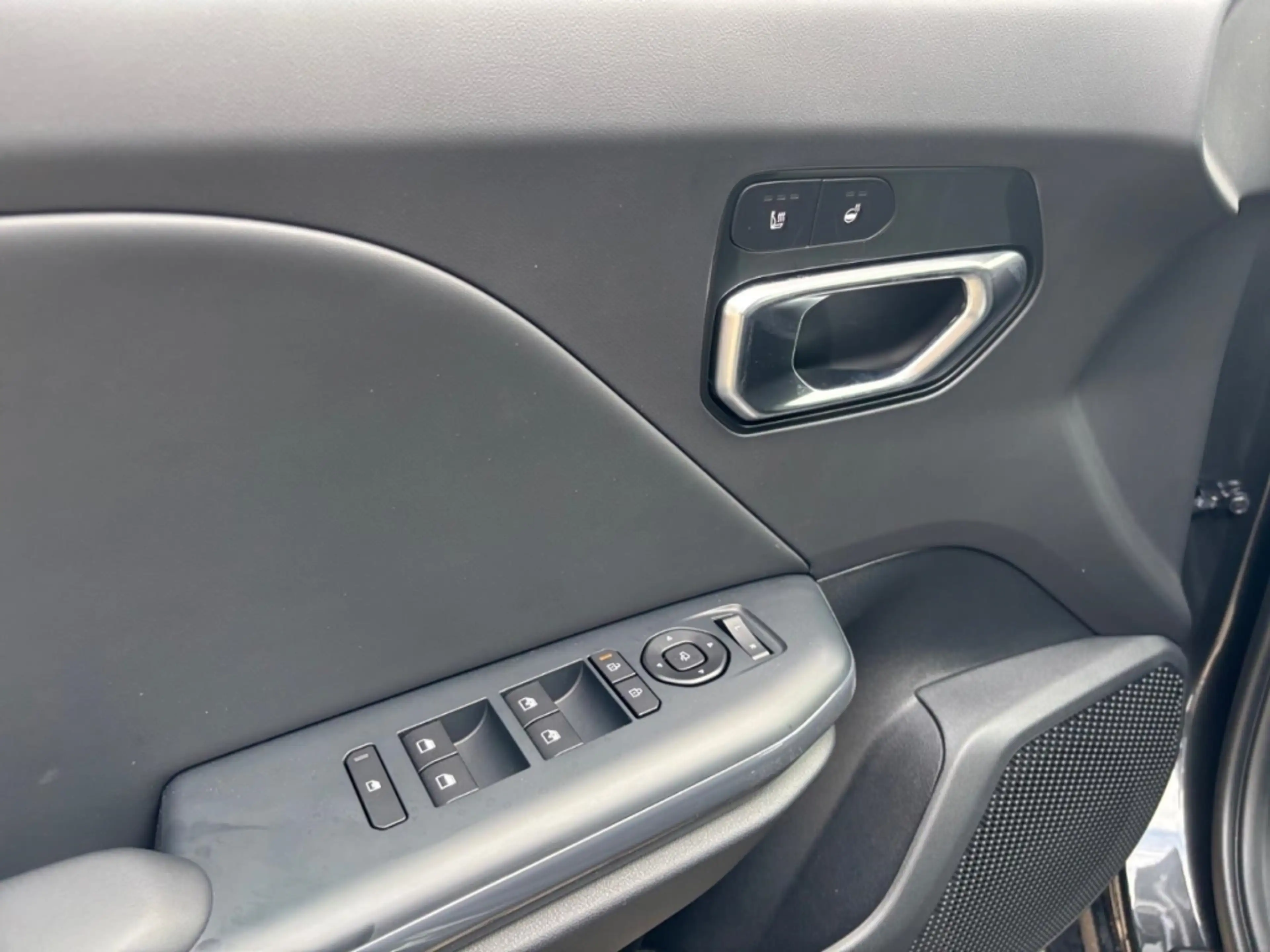 Kia K4 SW Vision 1.6T DCT7 Komfort Navi Kamera Privacy To — photo 15