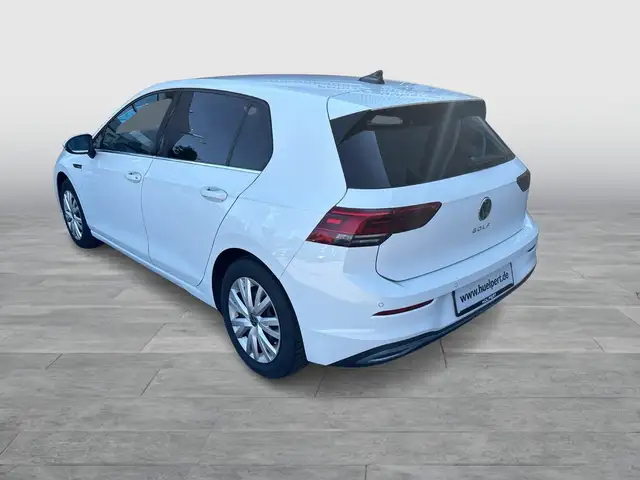 Volkswagen Golf view 4