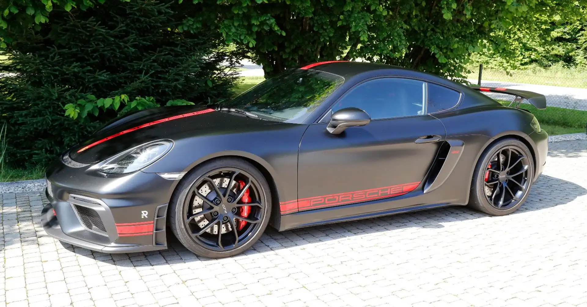 Porsche Cayman 718 Cayman GT4 PDK,PDLS,BOSE,Chrono,AppleCarPlay Schwarz - 1