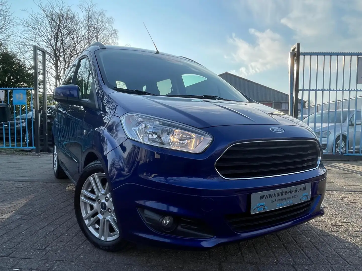 Ford Tourneo Courier 1.0 Titanium Clima Elek Pakket Lmv Trekhaak Синий - 2