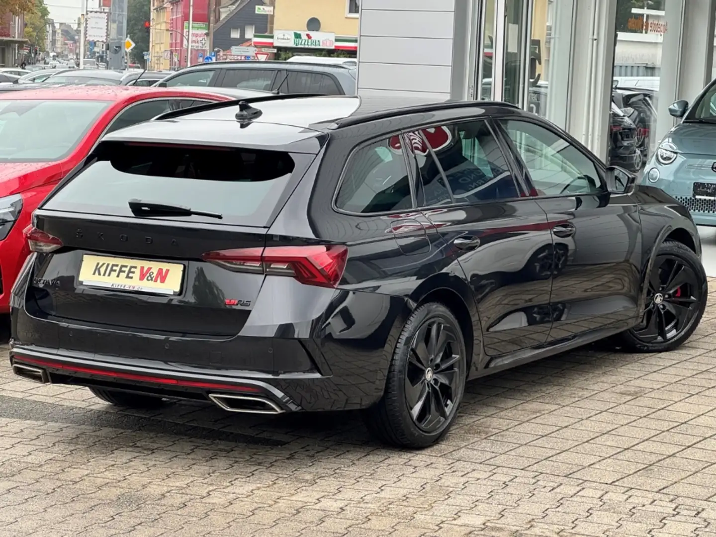 Skoda Octavia RS 2.0 HUD Sportstz 4xSHZ Massage ACC Navi Schwarz - 2