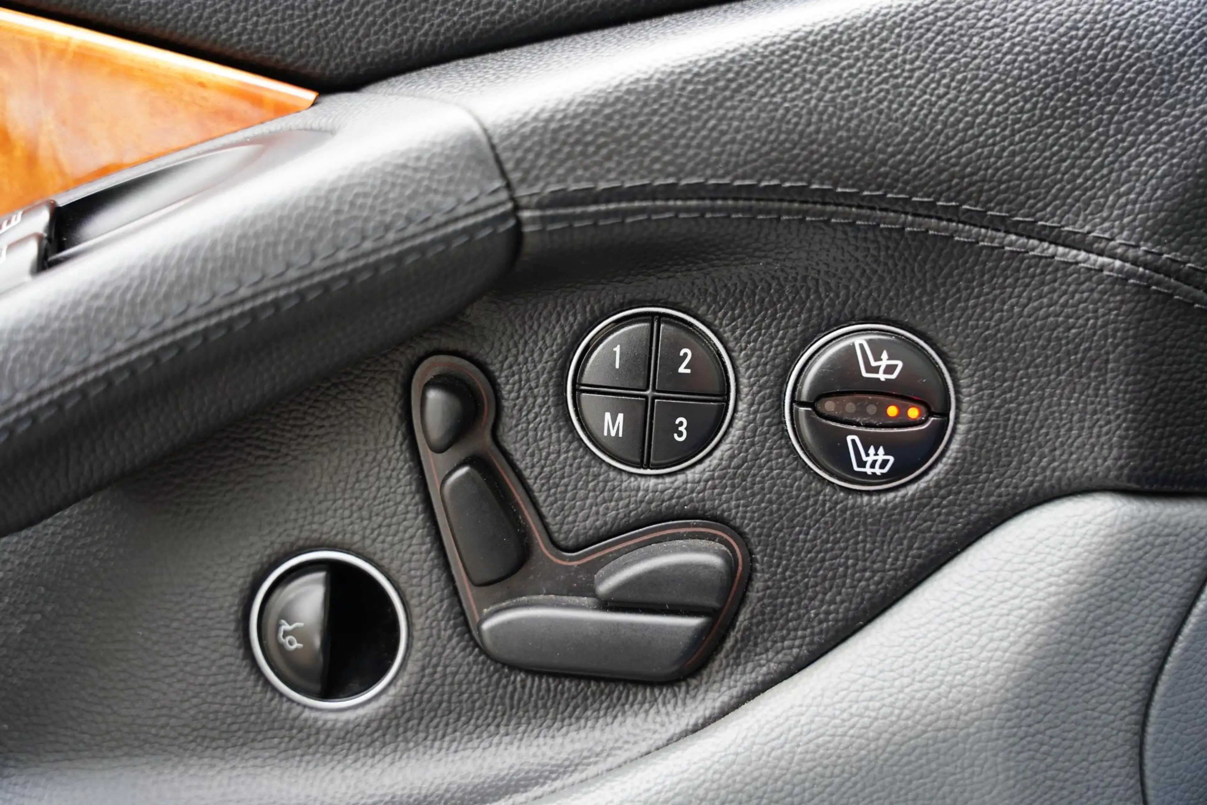 Mercedes-Benz SL 500 / 67 D.Km / AMG — photo 18