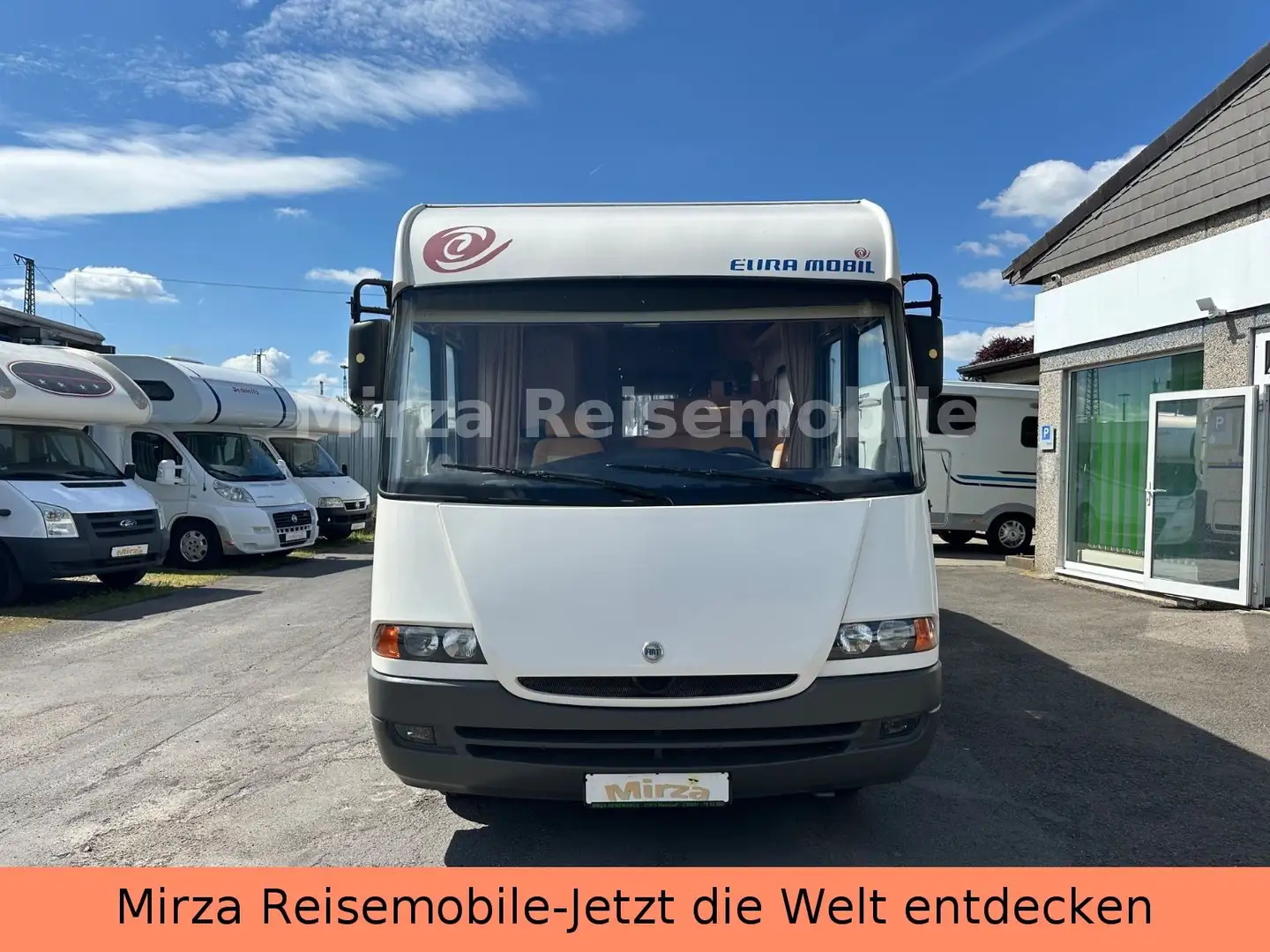 Euramobil I680-Doppelterboden-Solar-Französisches Bett - 2