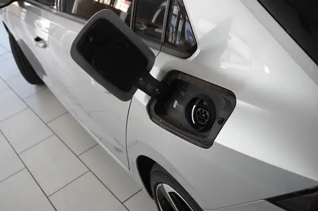 Opel Astra view 10