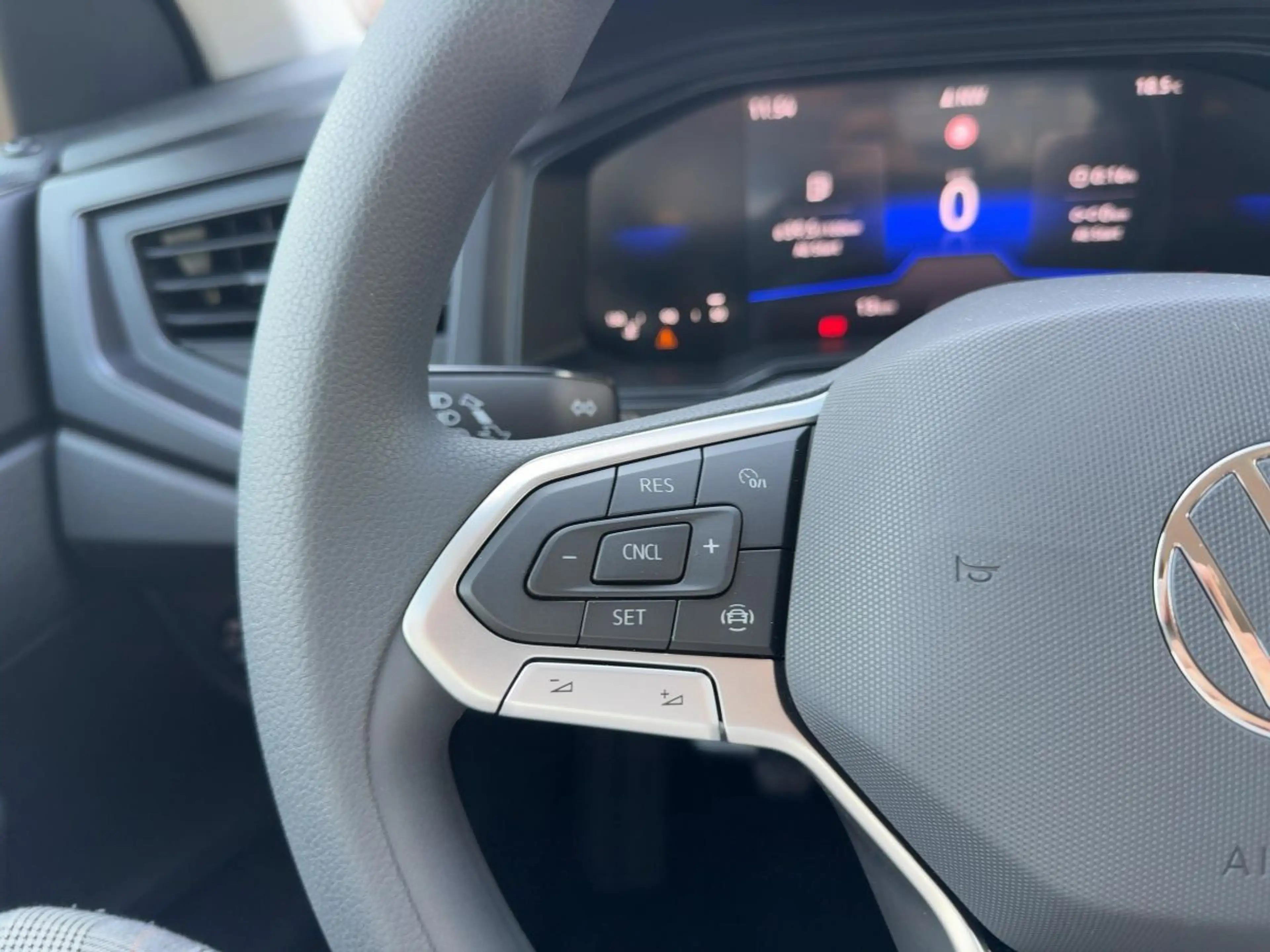 Volkswagen Taigo 1.0 TSI LED SHZ GRA PDC Alu´s — photo 14