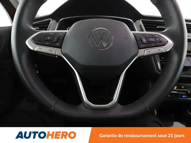 Volkswagen Tiguan view 19