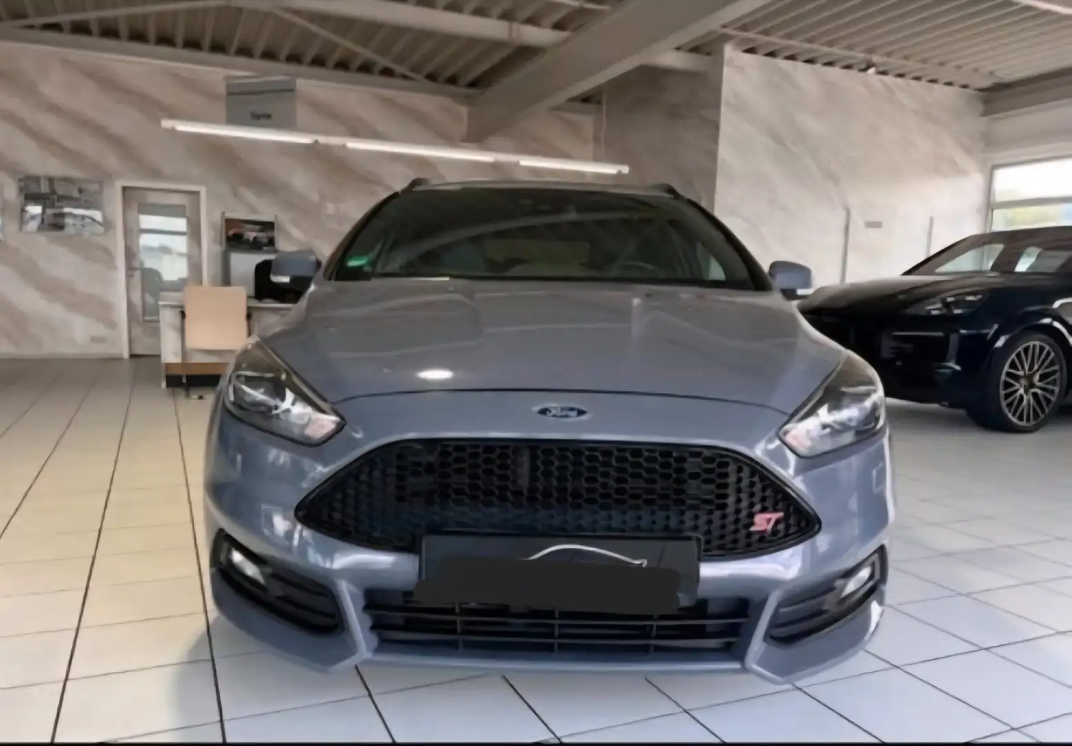 Ford Focus Focus Diesel 2.0 TDCi ST Top Ausstattung Gris - 2