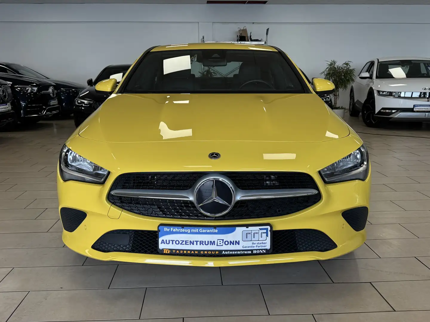 Mercedes-Benz CLA 250 e*Navi*R-Cam*SHZ*TeiLeder*DAB*CarPlay* Gelb - 2