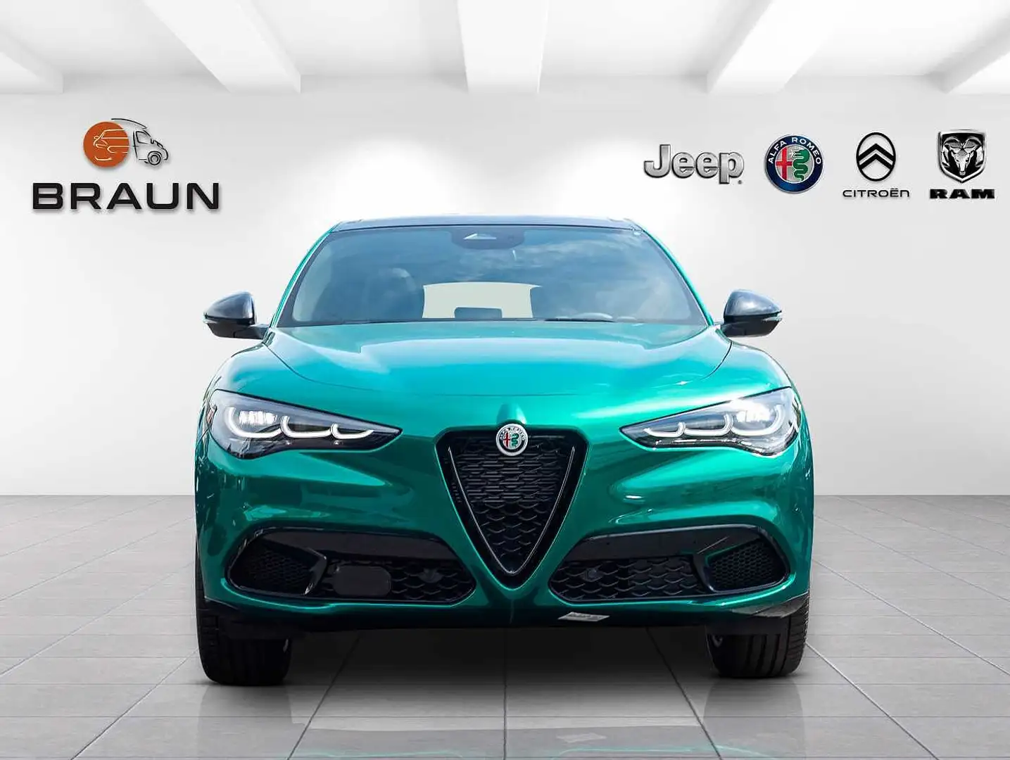 Alfa Romeo Stelvio 2.0 16V Turbo AT8-Q4 INTENSA VOLL! Grün - 2