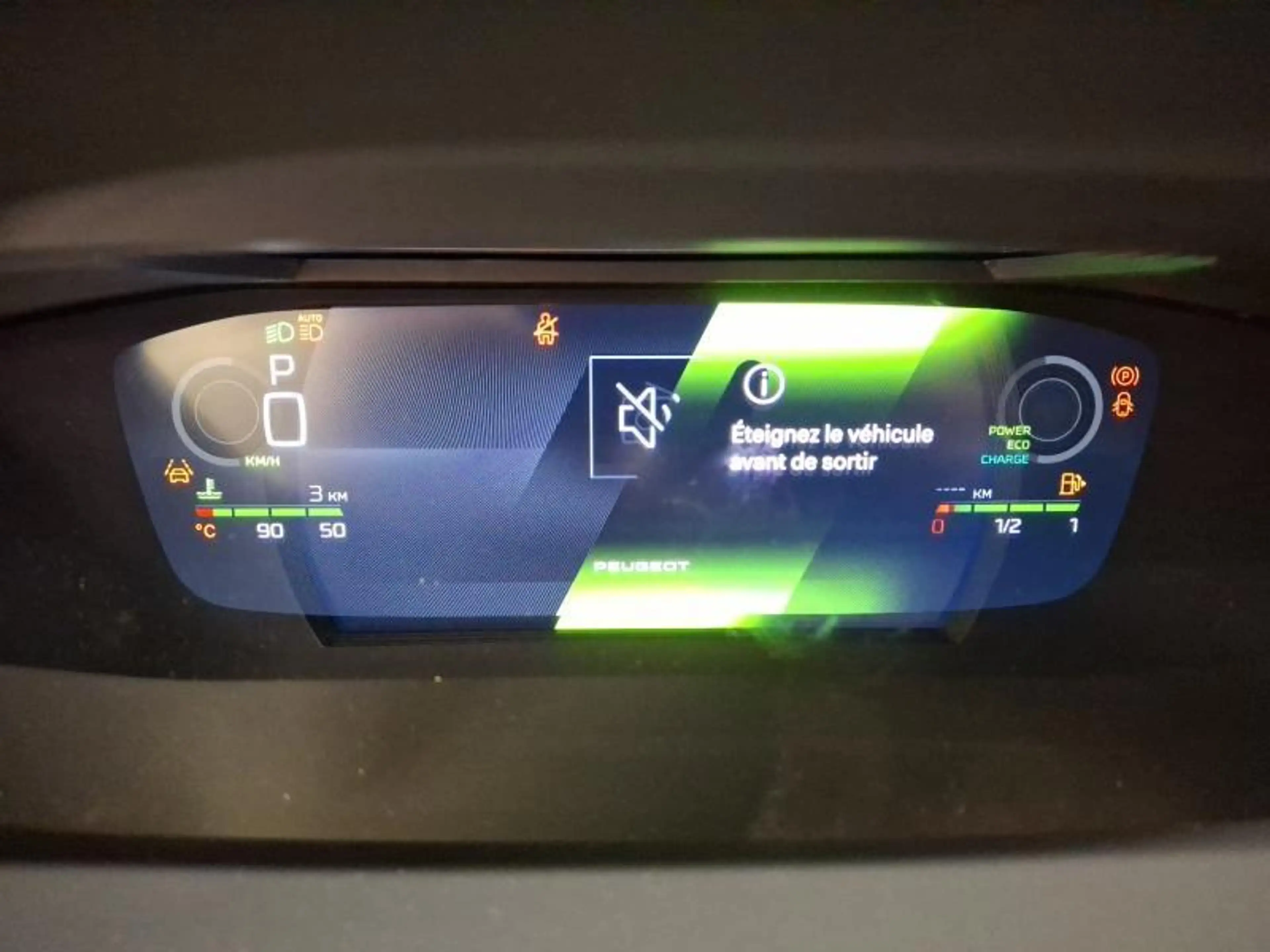 Peugeot 408 GT EXCLUSIVE — photo 6