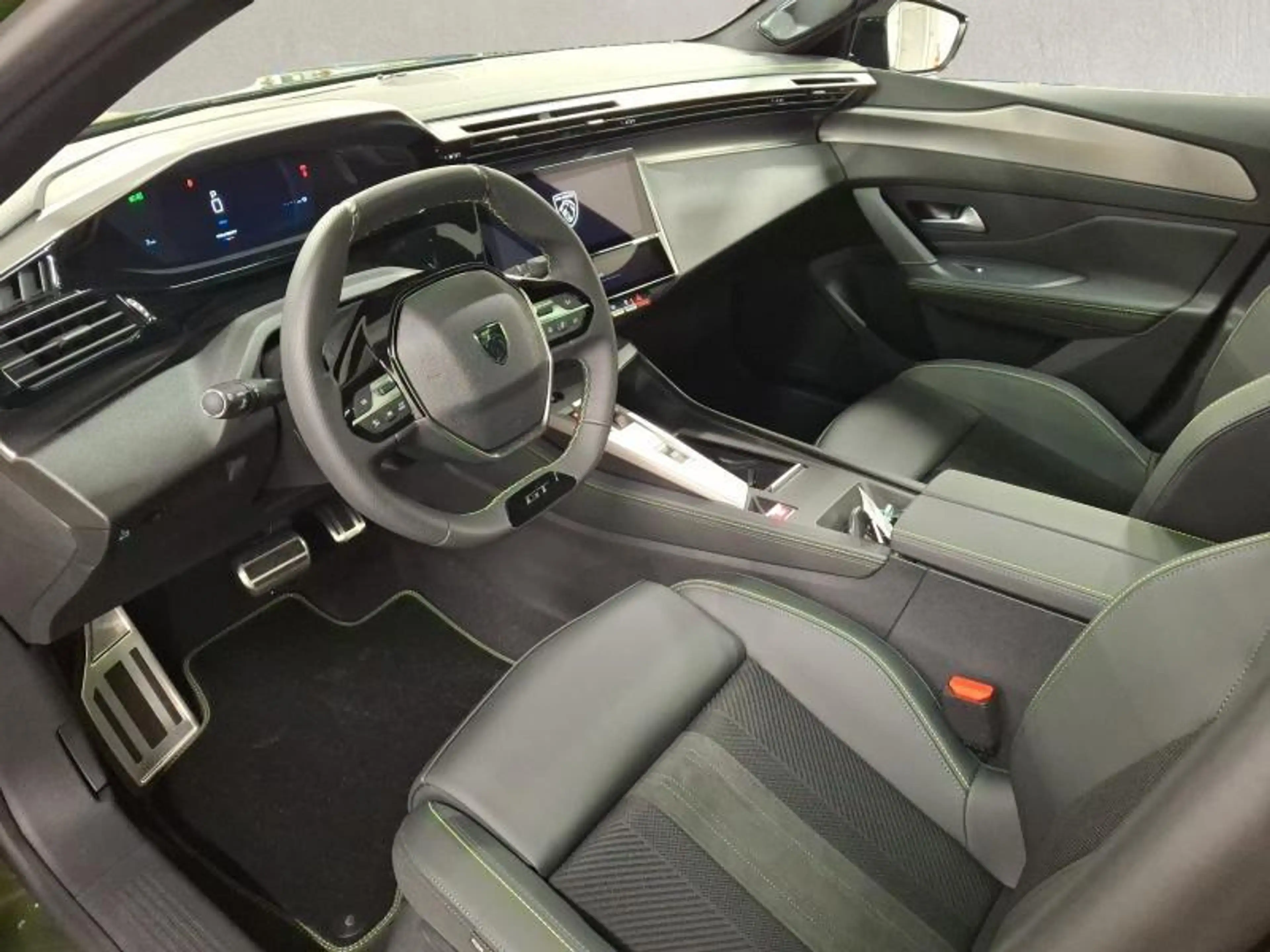 Peugeot 408 GT EXCLUSIVE — photo 5