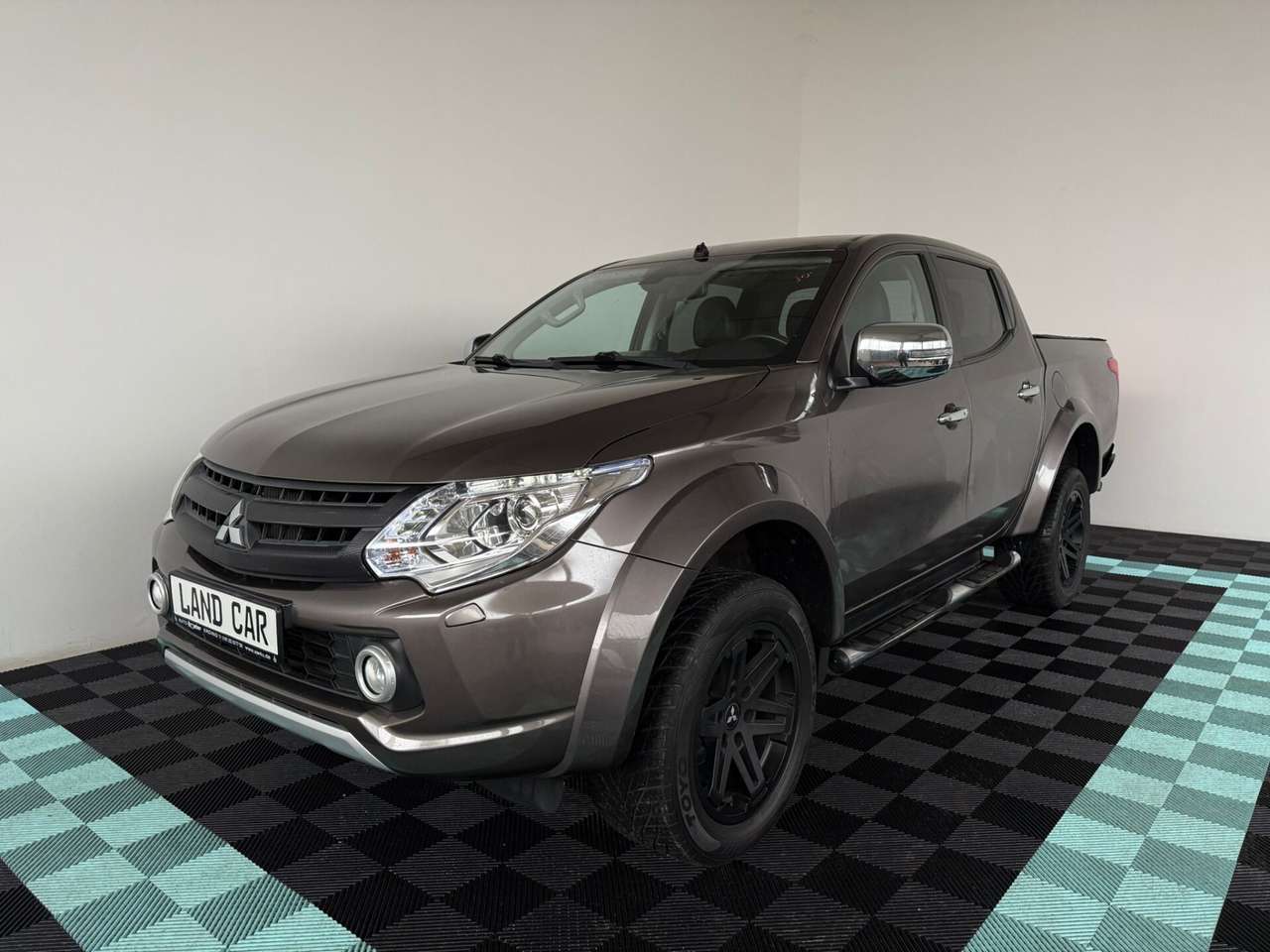 Mitsubishi L200 L200 2.4 DI-D/181CV Double Cab Intense Hp Mivec SD