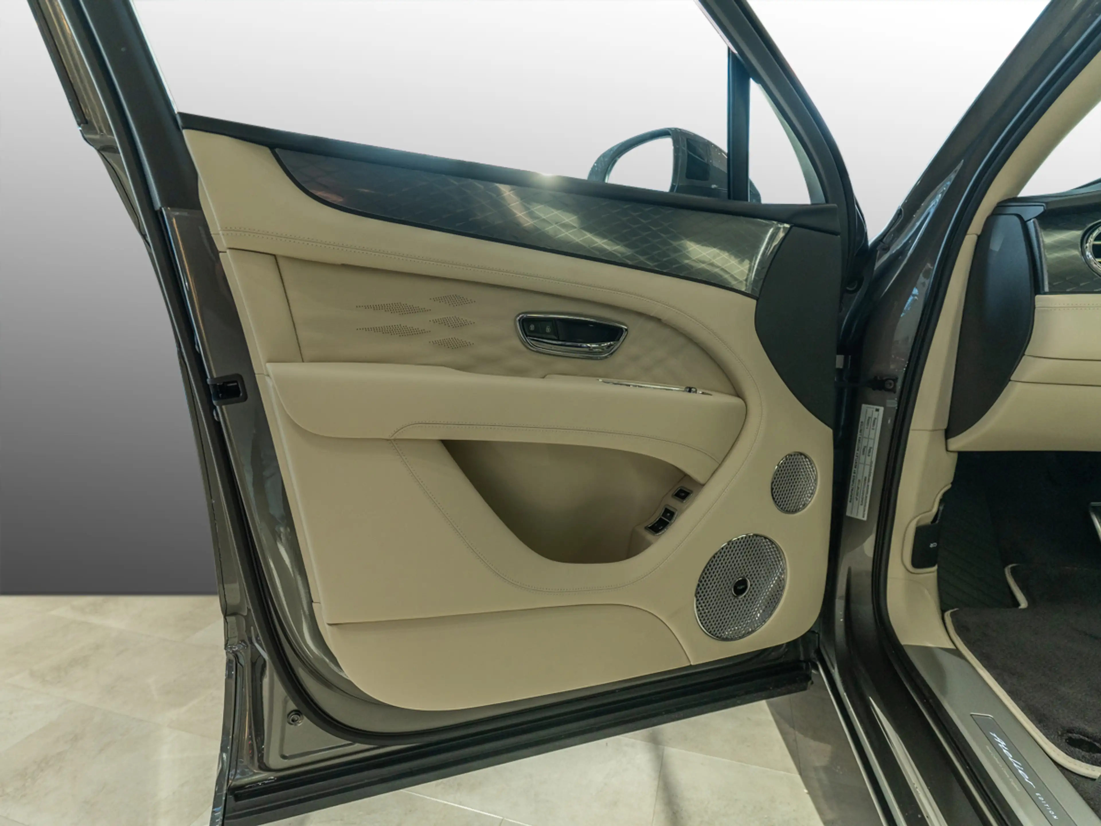 Bentley Bentayga Atelier | MY26 | Bentley Nürnberg — photo 11