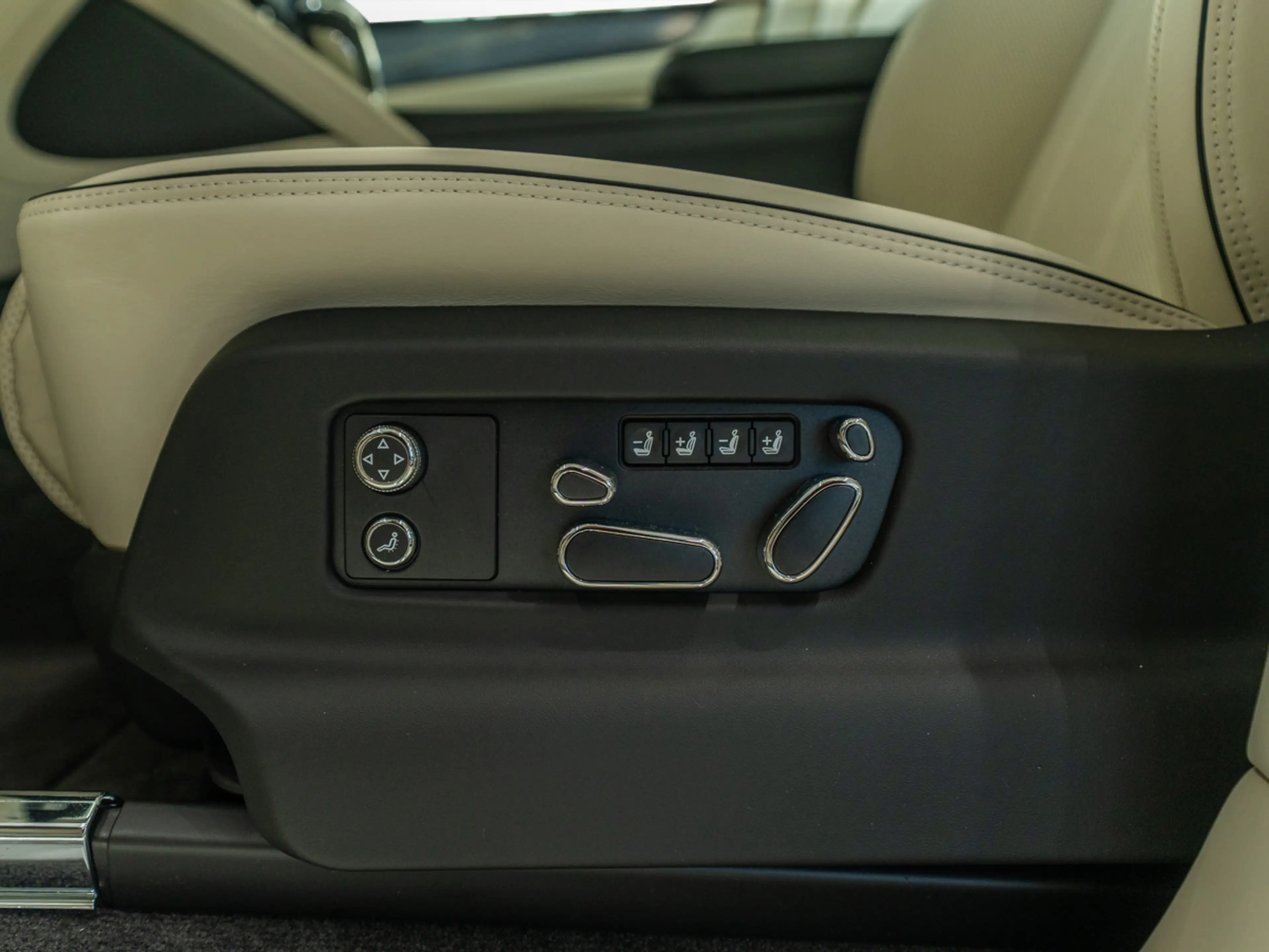 Bentley Bentayga Atelier | MY26 | Bentley Nürnberg — photo 14