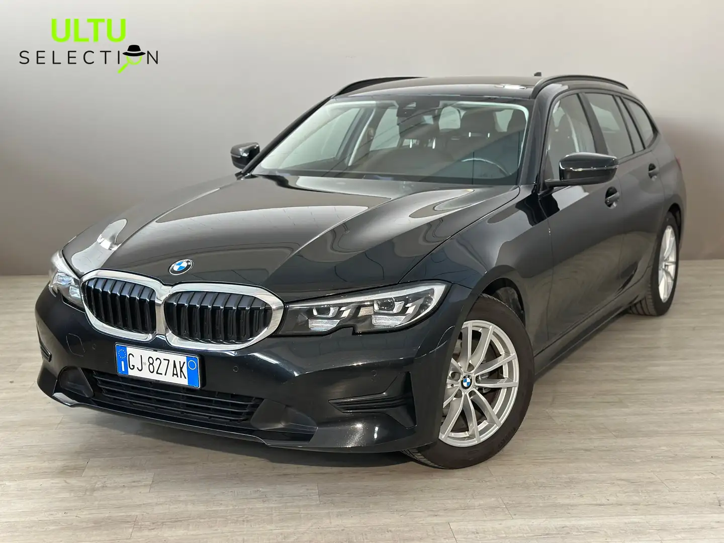 BMW 318 d Touring MHEV Business Advantage auto Noir - 1