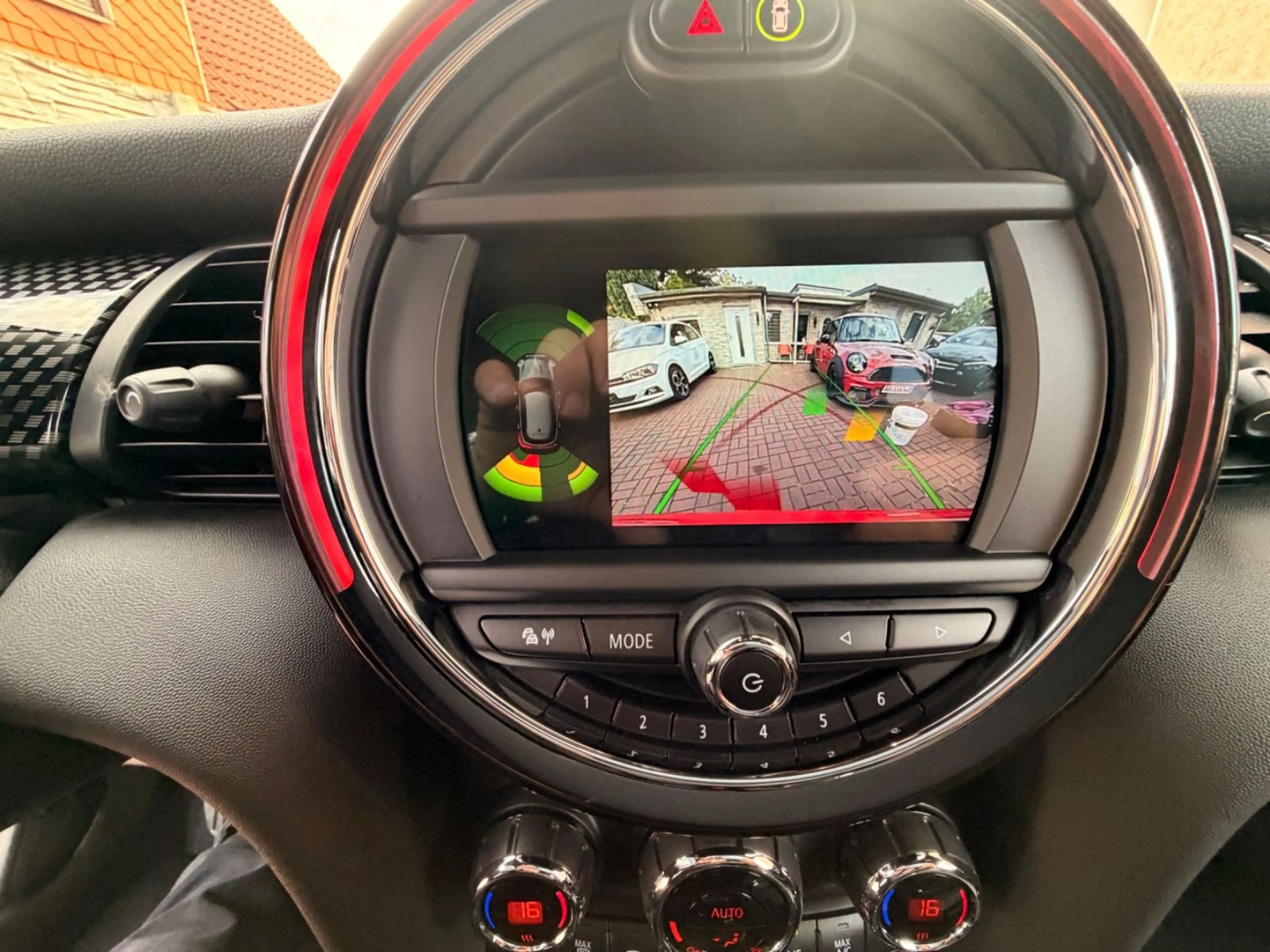 MINI Cooper S JCW+AUT+NAVI+PANO+1HD — photo 12