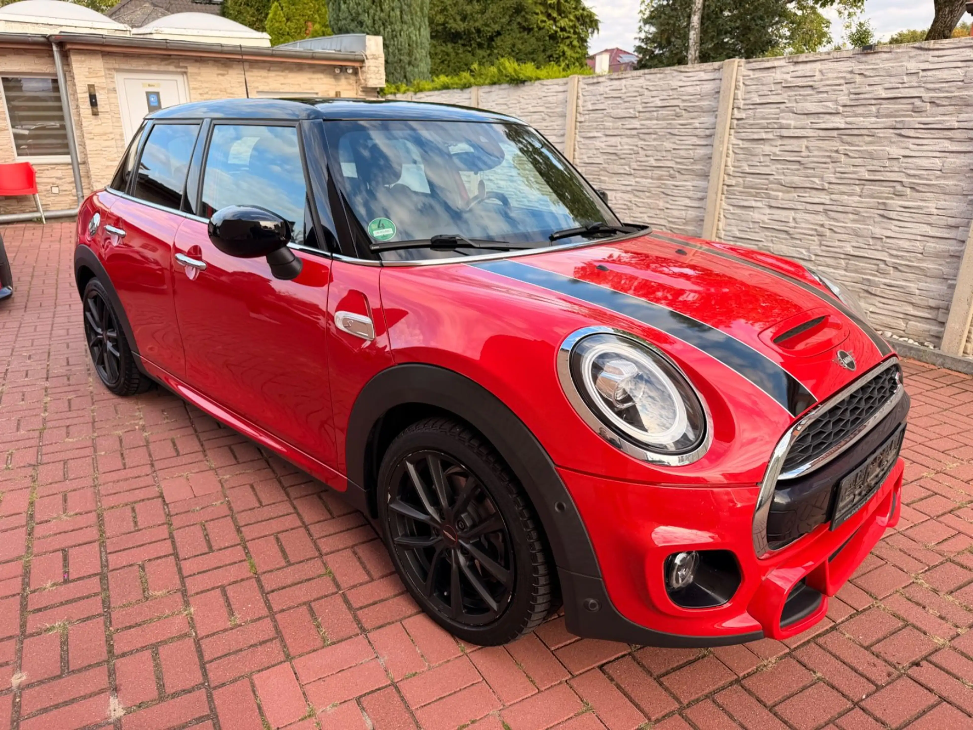 MINI Cooper S JCW+AUT+NAVI+PANO+1HD — photo 3