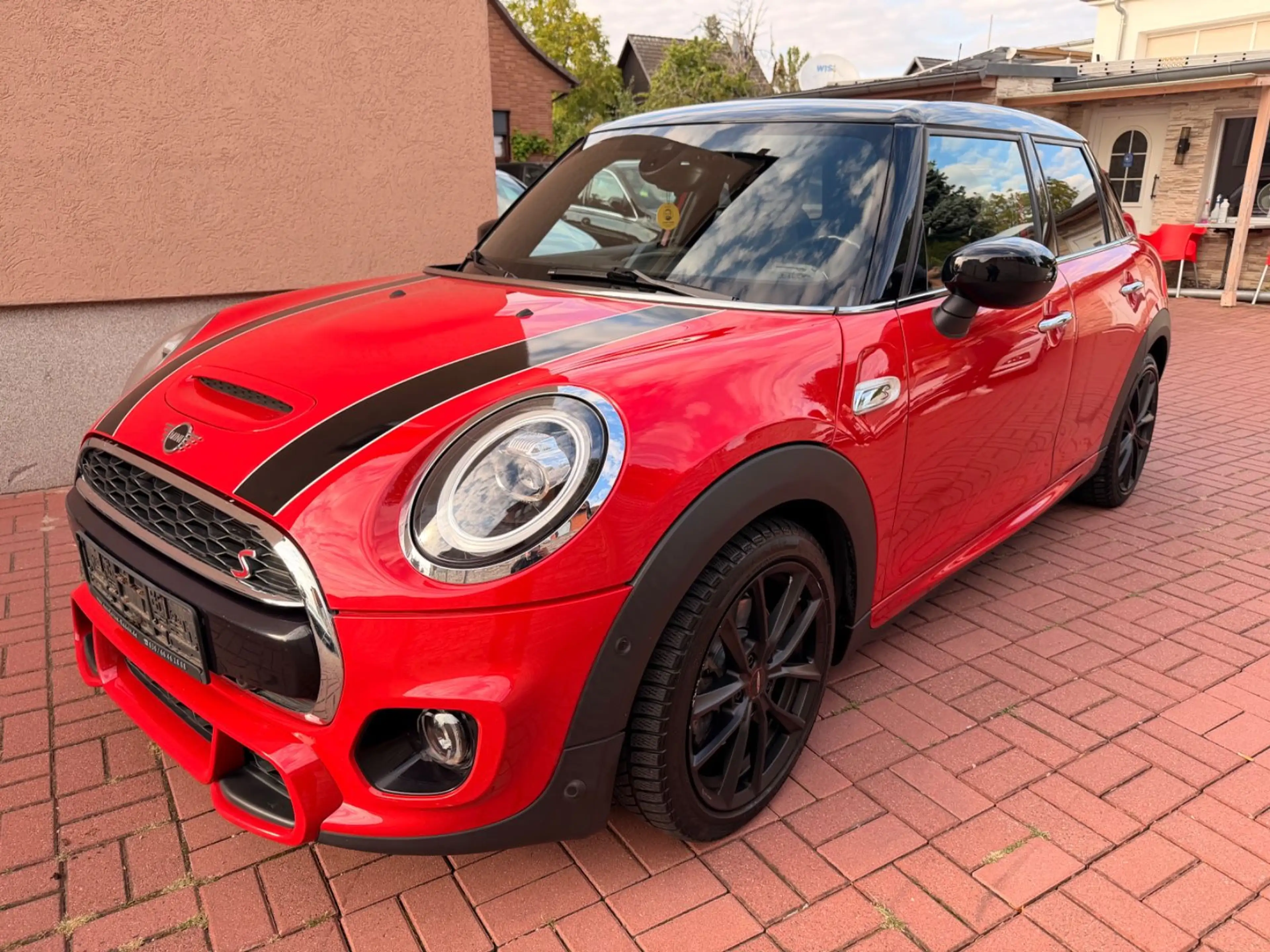 MINI Cooper S JCW+AUT+NAVI+PANO+1HD