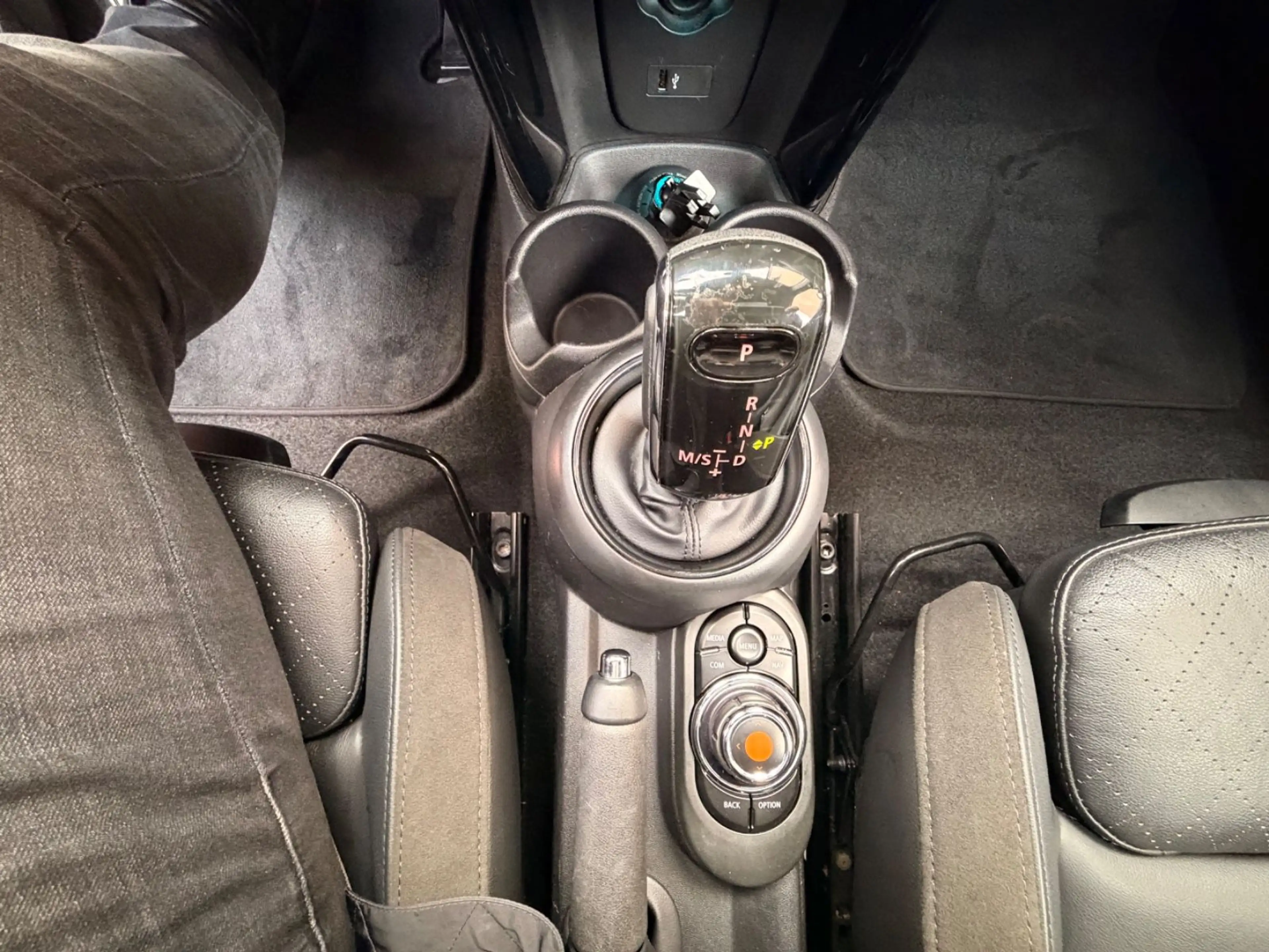 MINI Cooper S JCW+AUT+NAVI+PANO+1HD — photo 14