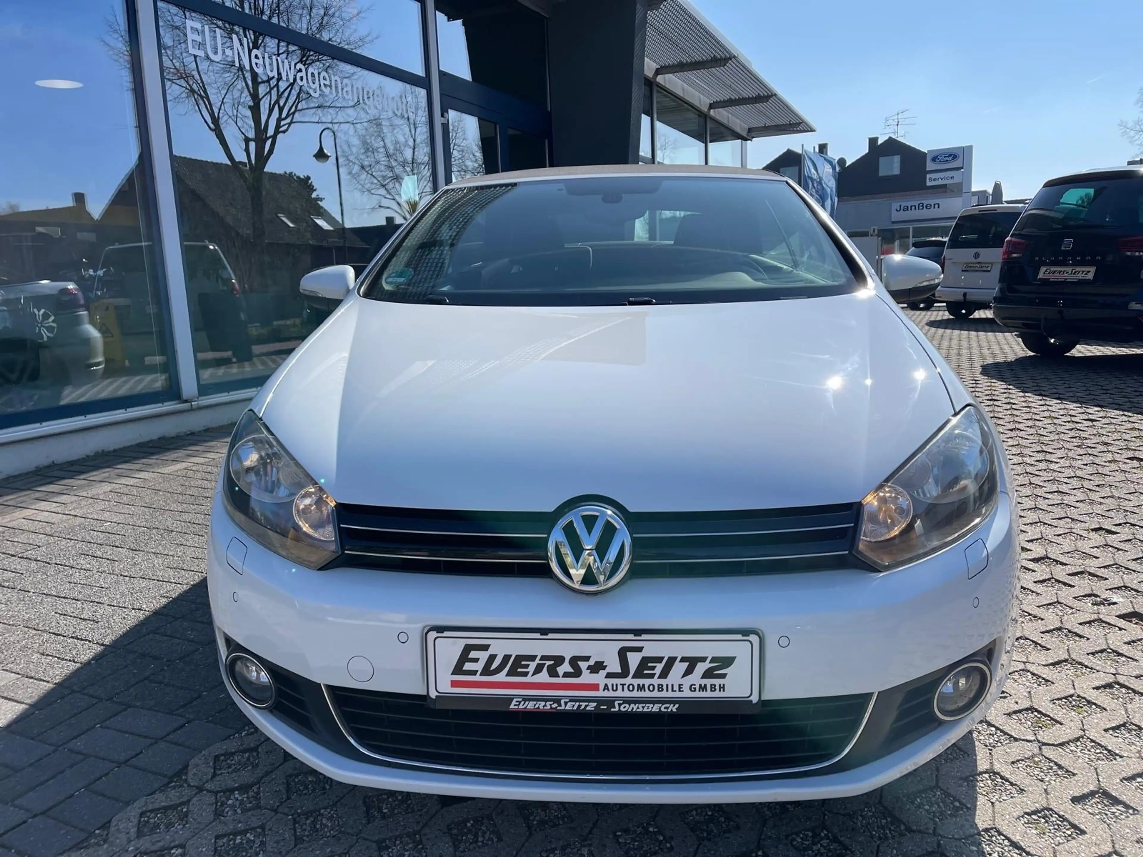 Volkswagen Golf Cabriolet Cup (Navi, Scheckheft gepflegt) — photo 3