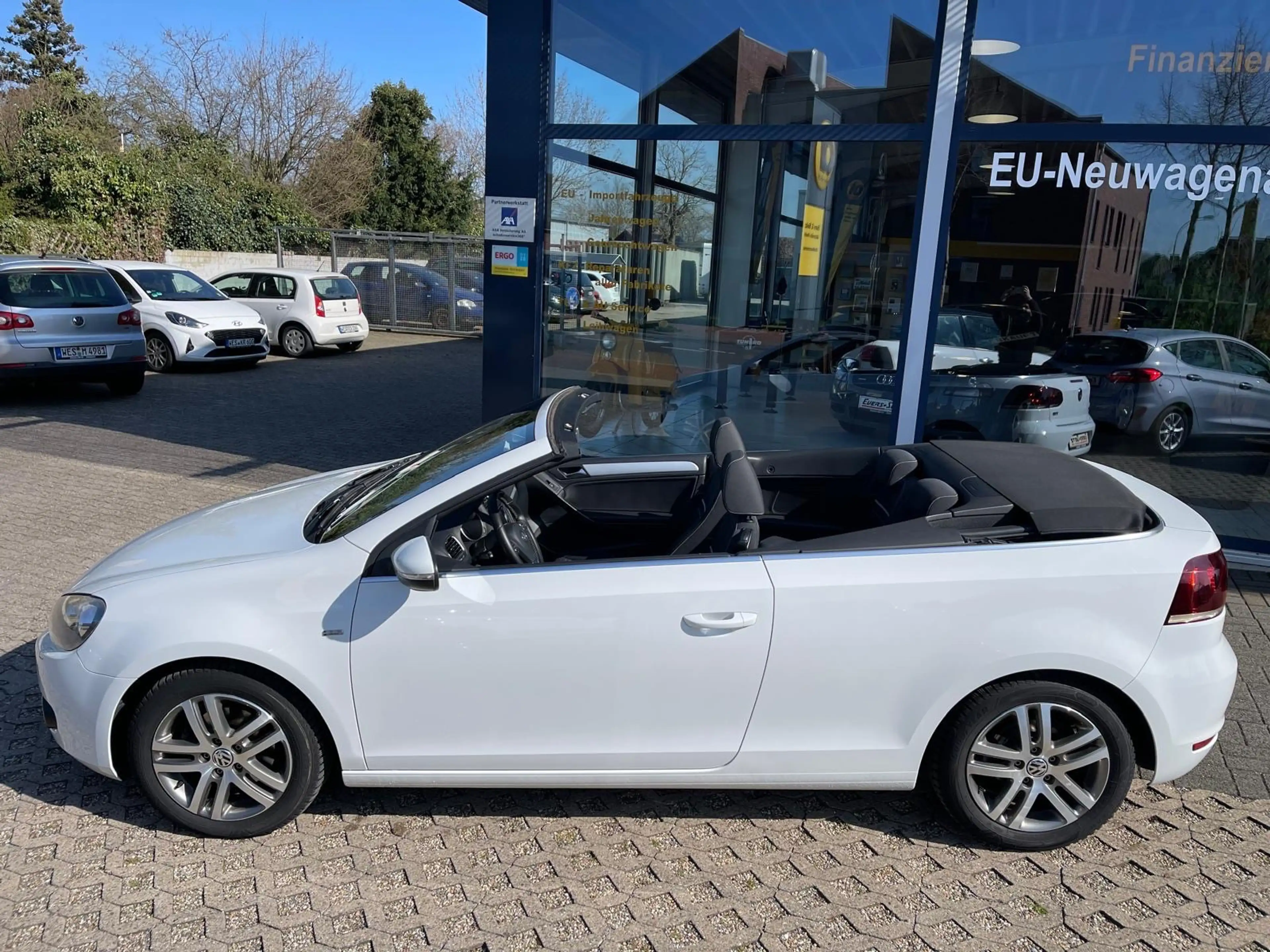 Volkswagen Golf Cabriolet Cup (Navi, Scheckheft gepflegt) — photo 10