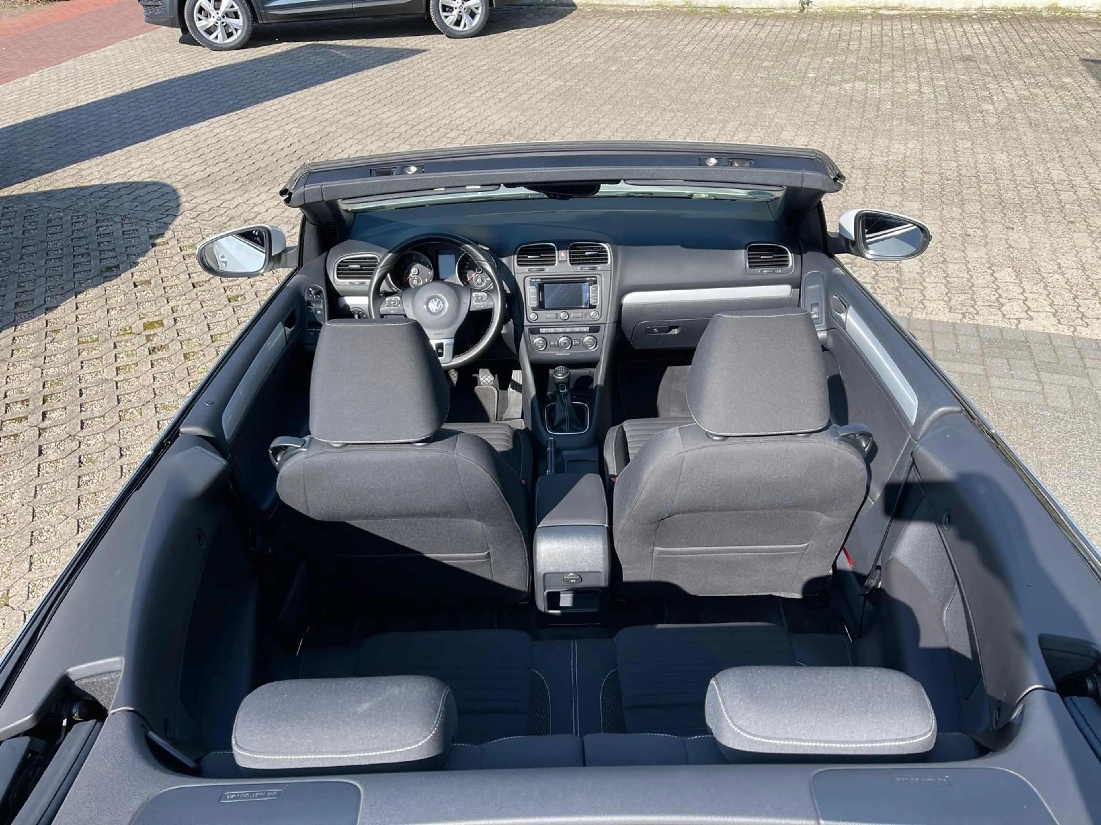 Volkswagen Golf Cabriolet Cup (Navi, Scheckheft gepflegt) — photo 4