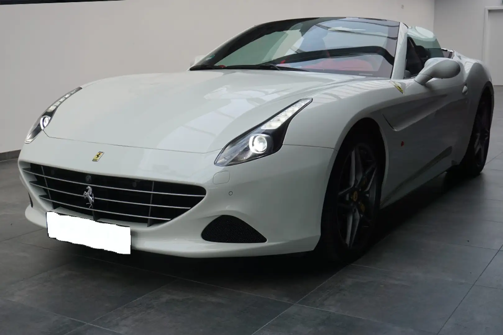 Ferrari California T 3.9 V8 Handling Speciale Carbon Weiß - 2