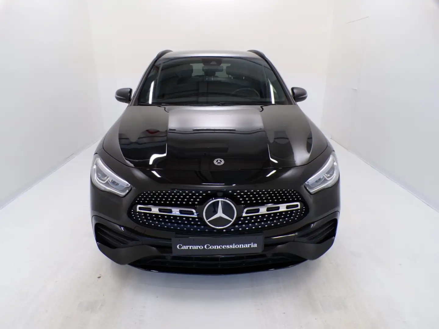 Mercedes-Benz GLA 180 - GLA 180 d Premium auto Noir - 2