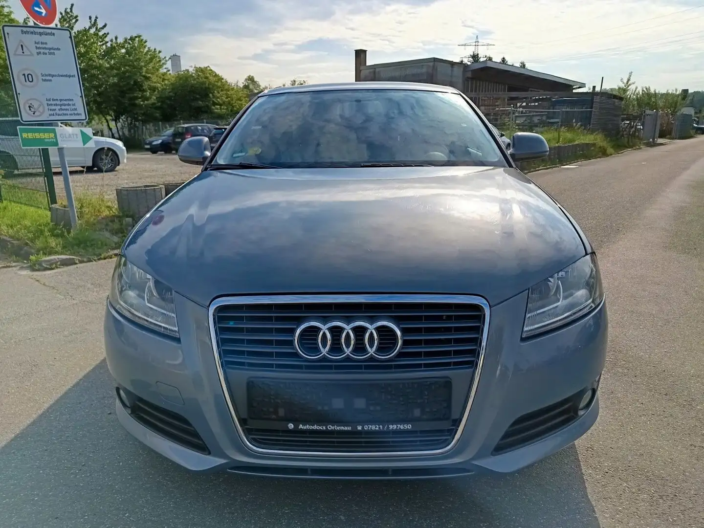 Audi A3 1.6 Attraction Blau - 2