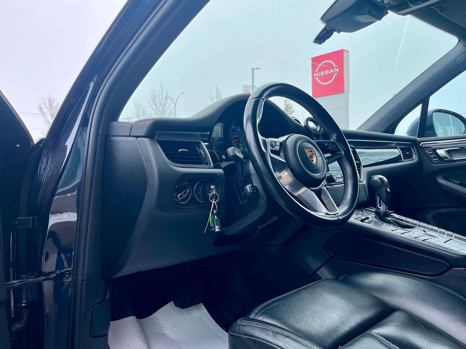 2017 Porsche Macan TURBO CHARGED V6/AWD/PANO ROOF/BOSE AUDIO/POWER LI thumb 11