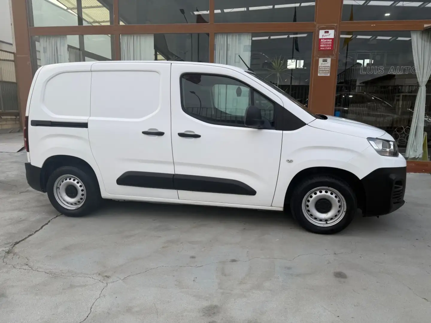 Citroen Berlingo Furgón 1.6BlueHDi 100 Largo Blanco - 1