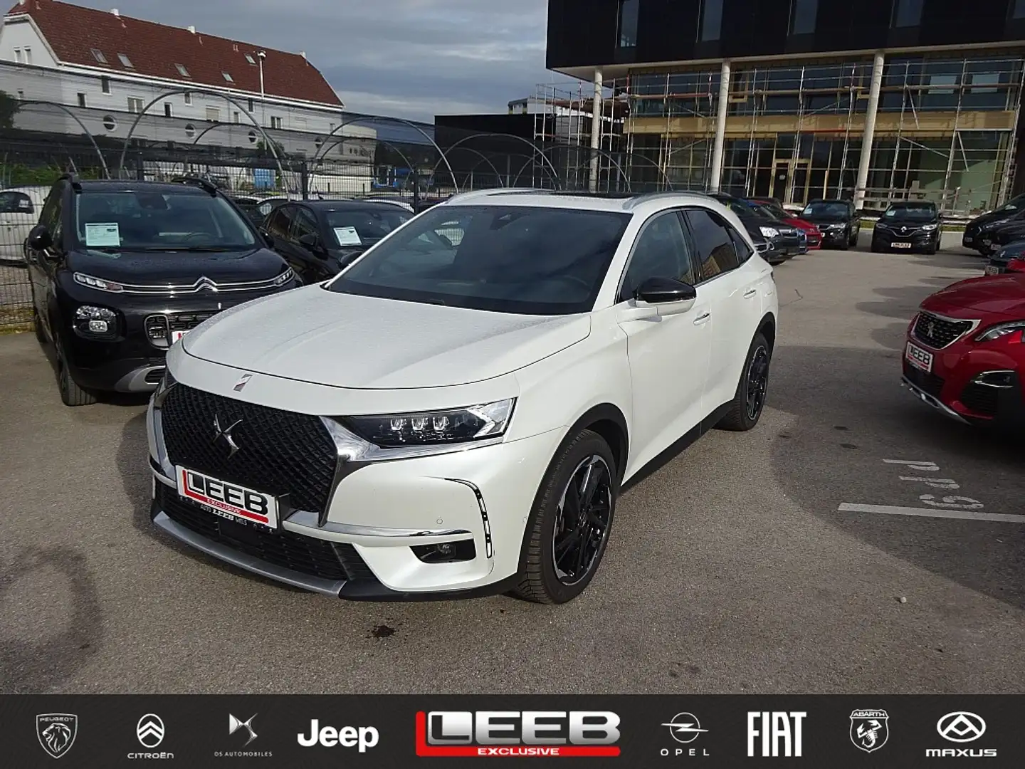 DS Automobiles DS 7 Crossback DS7 Crossback E-Tense 300 PHEV EAT8 4x4 Be Chic... White - 1