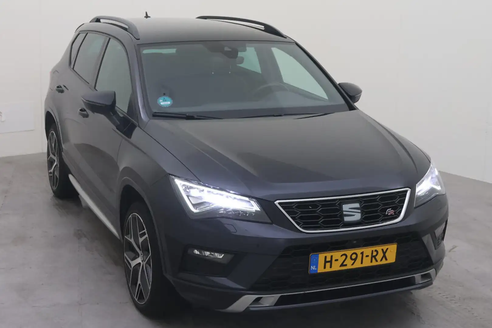 SEAT Ateca 1.5 TSI 150pk Automaat FR Business Intense Noir - 2