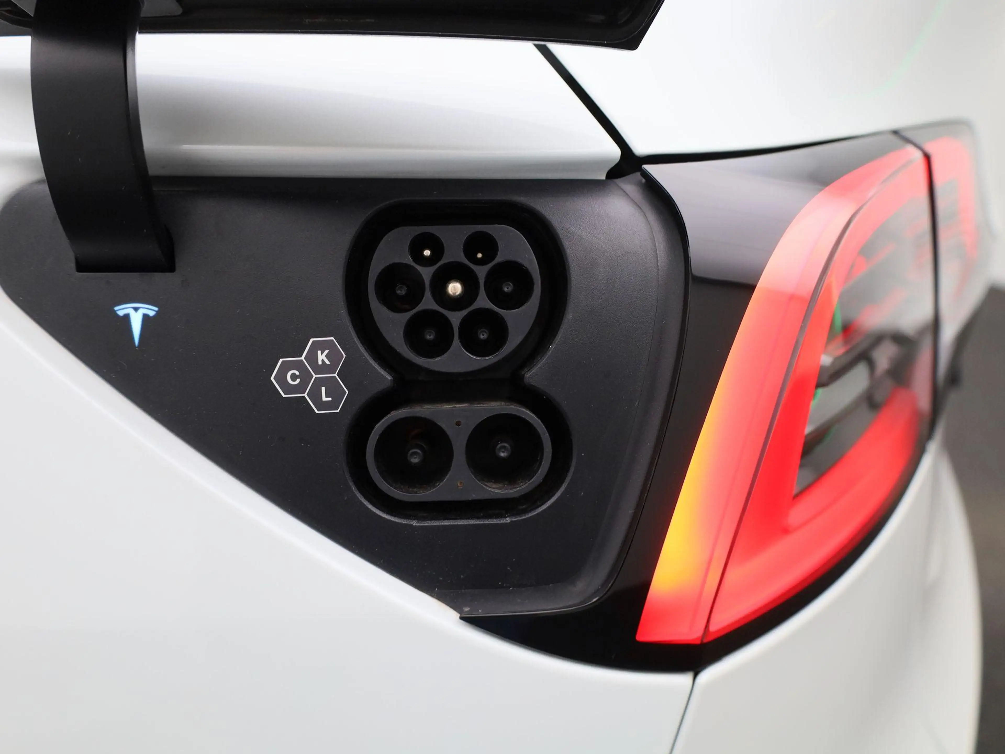 Tesla Model Y Long Range AWD 75 kWh | FSD | BTW-Auto | Lage KM s — photo 14