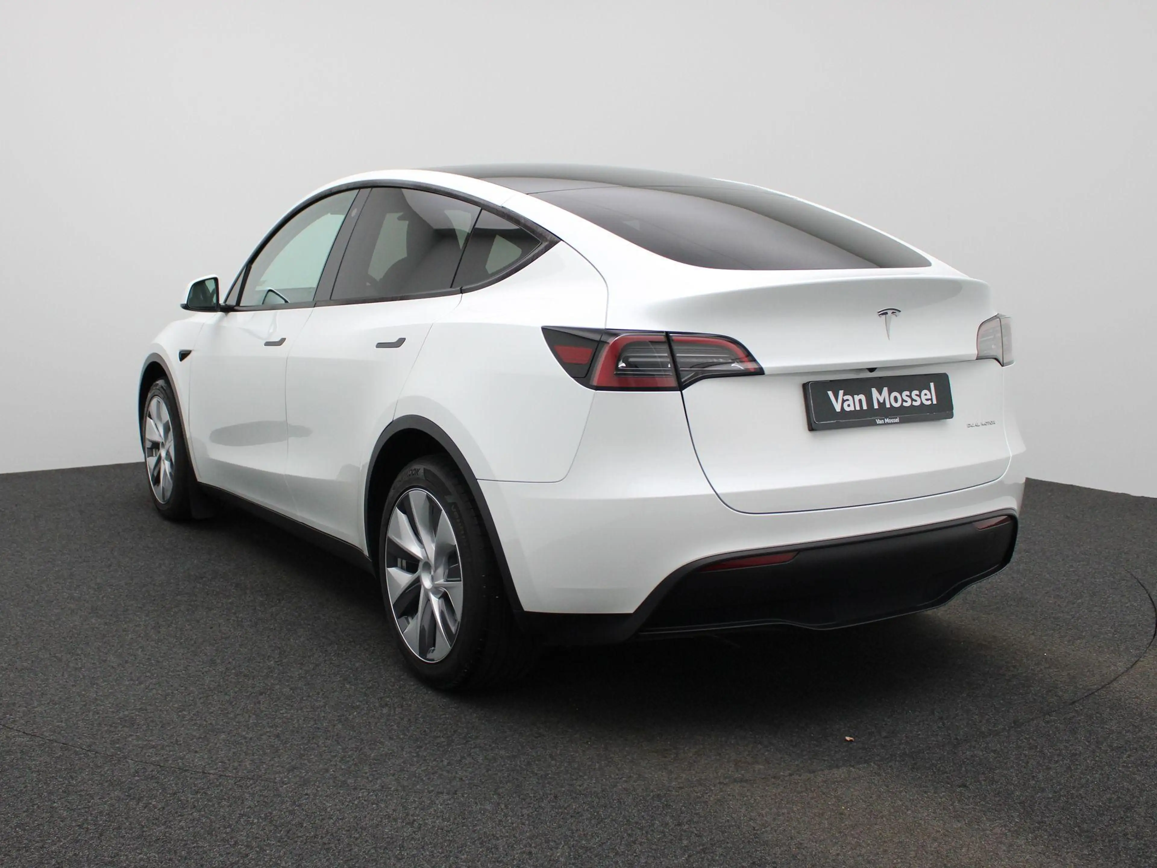 Tesla Model Y Long Range AWD 75 kWh | FSD | BTW-Auto | Lage KM s — photo 4