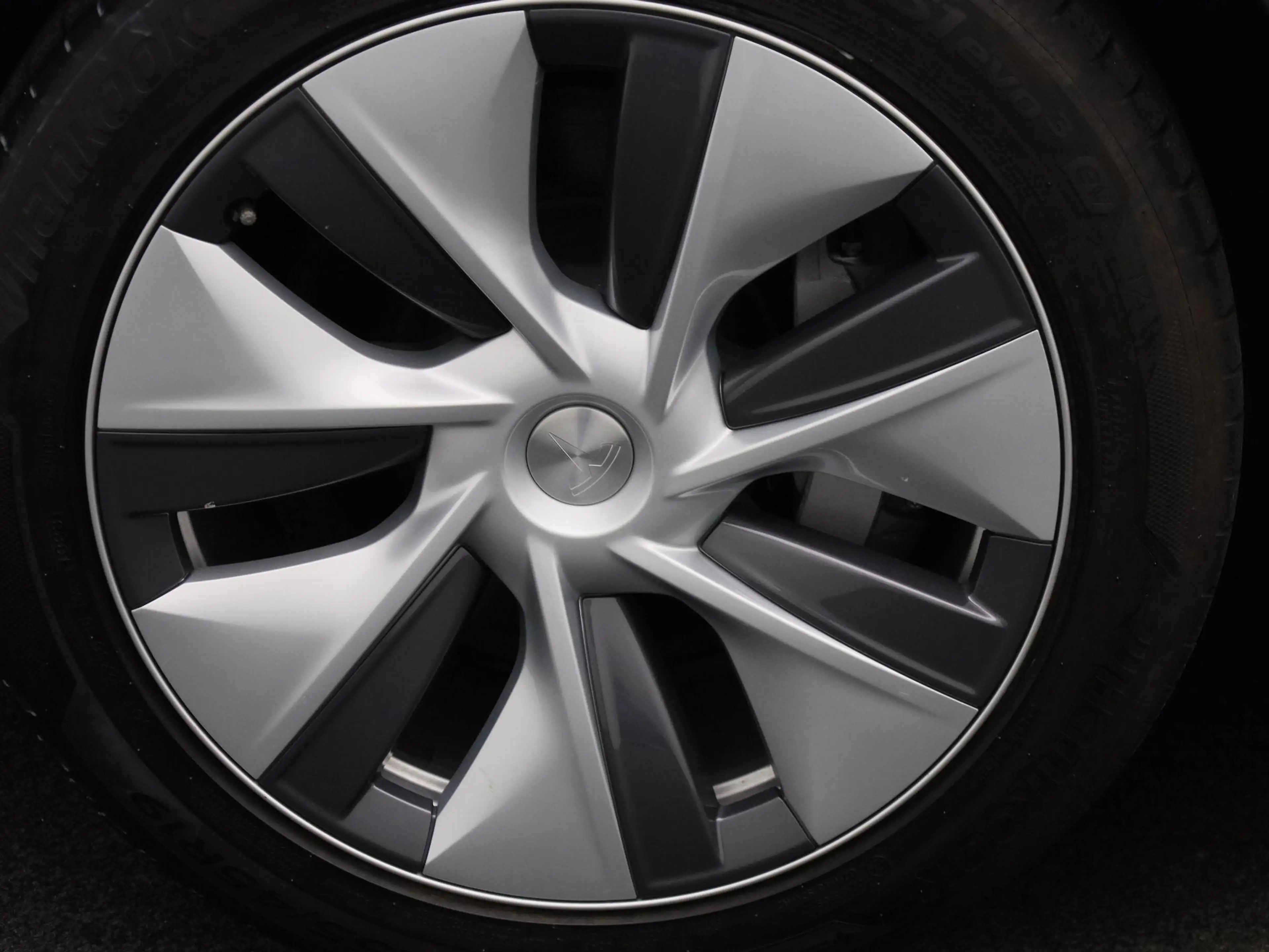 Tesla Model Y Long Range AWD 75 kWh | FSD | BTW-Auto | Lage KM s — photo 15