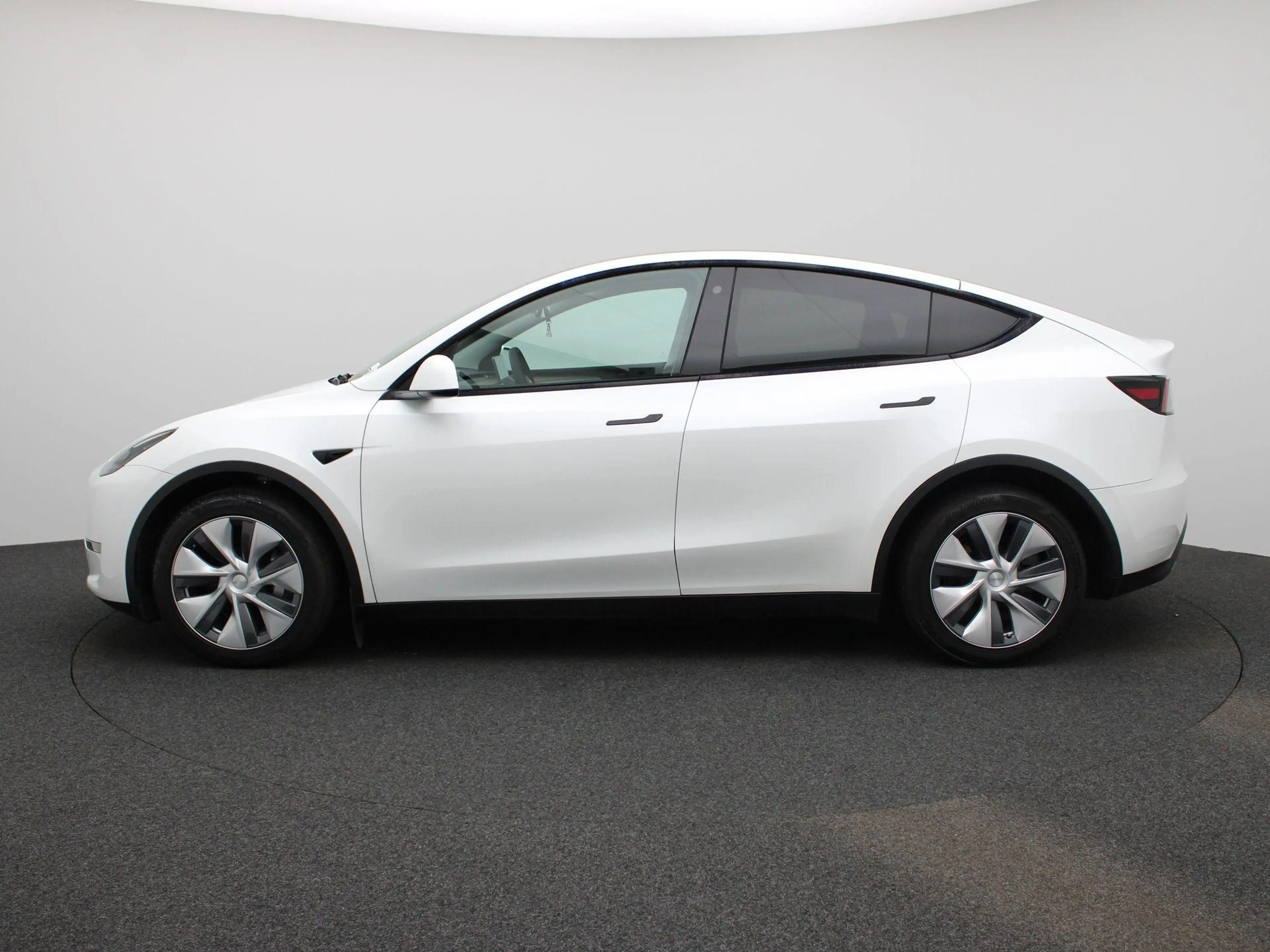 Tesla Model Y Long Range AWD 75 kWh | FSD | BTW-Auto | Lage KM s — photo 6