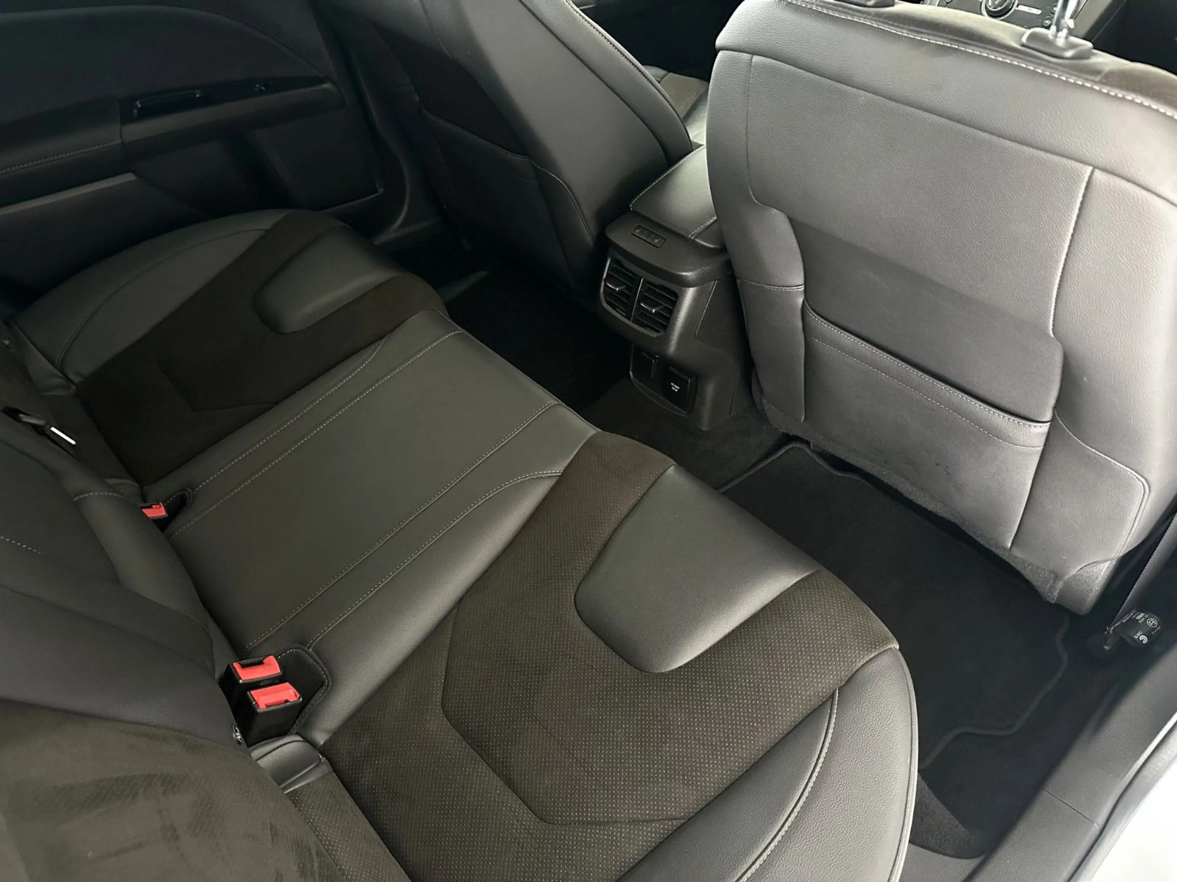 Ford Mondeo Turnier Titanium*SHZ*AHK*Panorama*Tempo* — photo 13