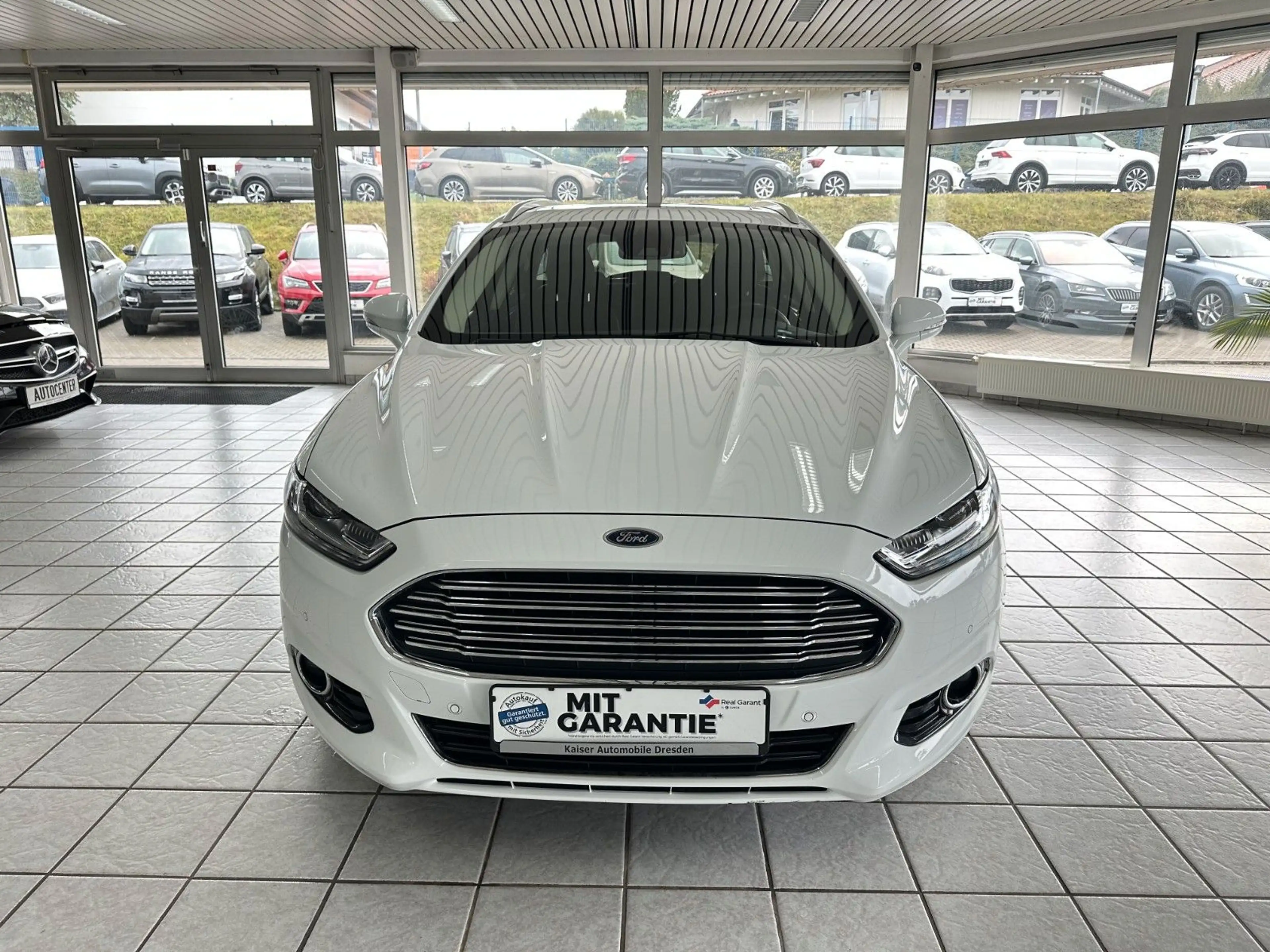 Ford Mondeo Turnier Titanium*SHZ*AHK*Panorama*Tempo* — photo 2