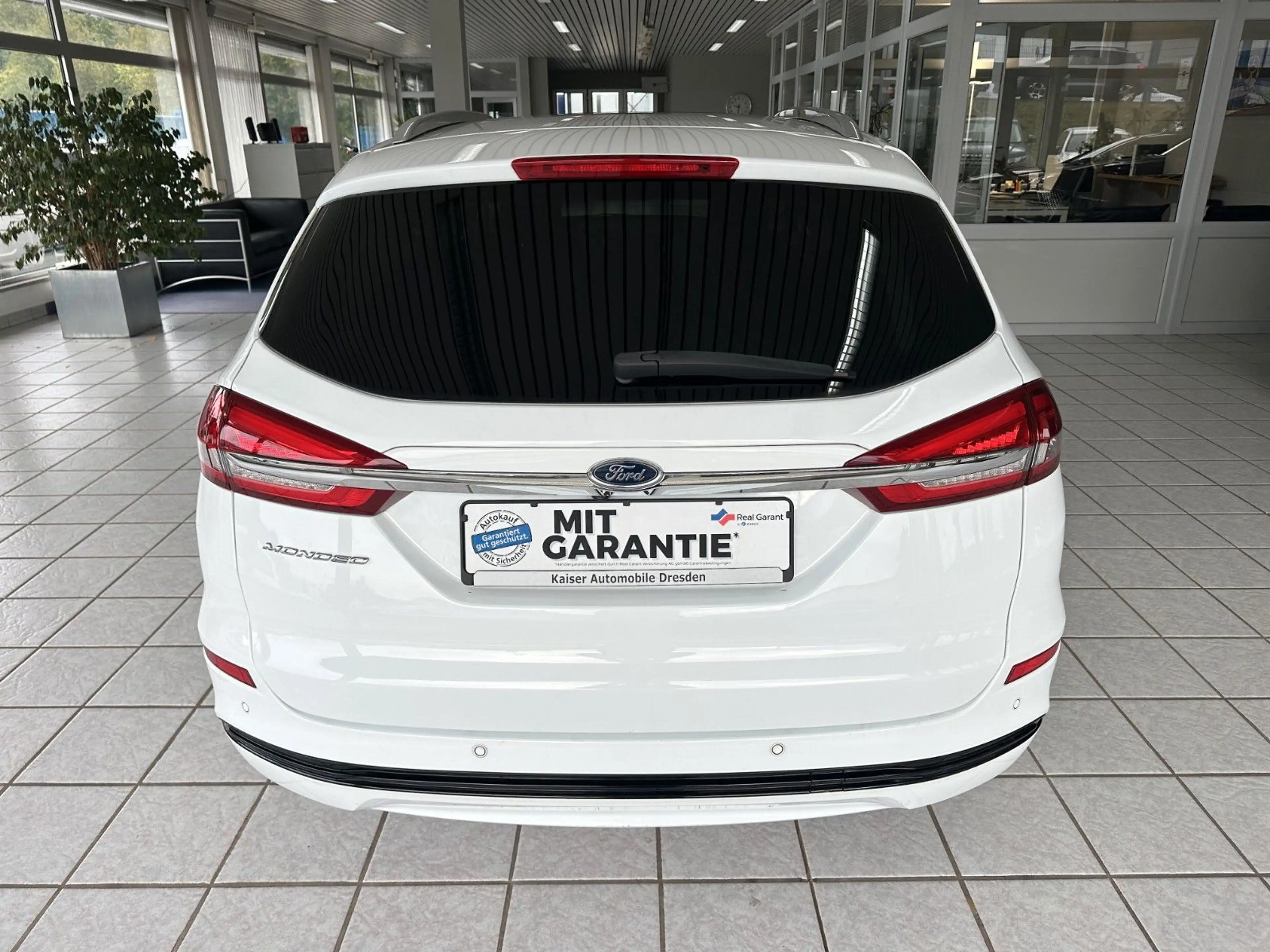 Ford Mondeo Turnier Titanium*SHZ*AHK*Panorama*Tempo* — photo 6