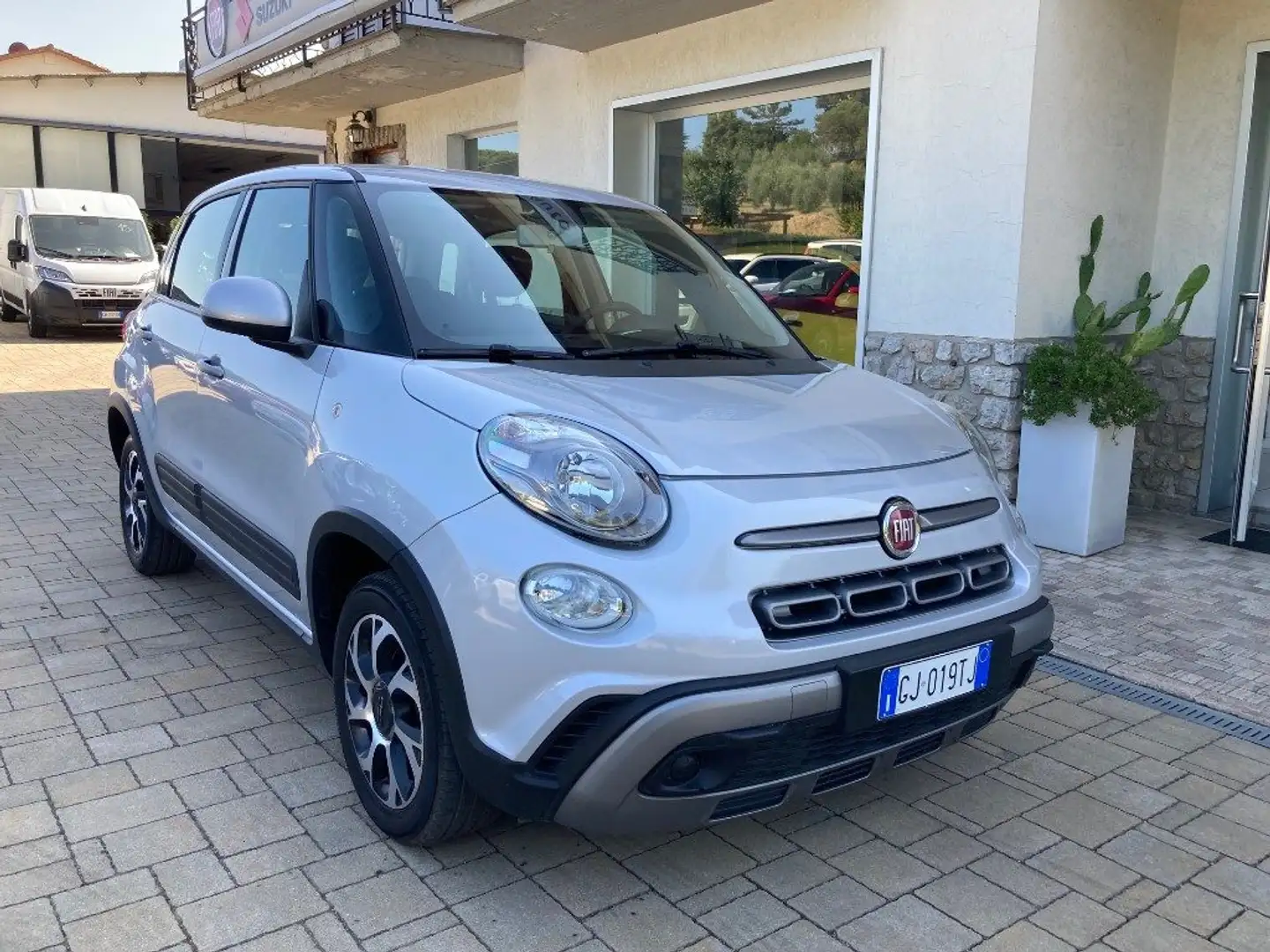 Fiat 500L 1.3 Multijet 95 CV Connect Gris - 1