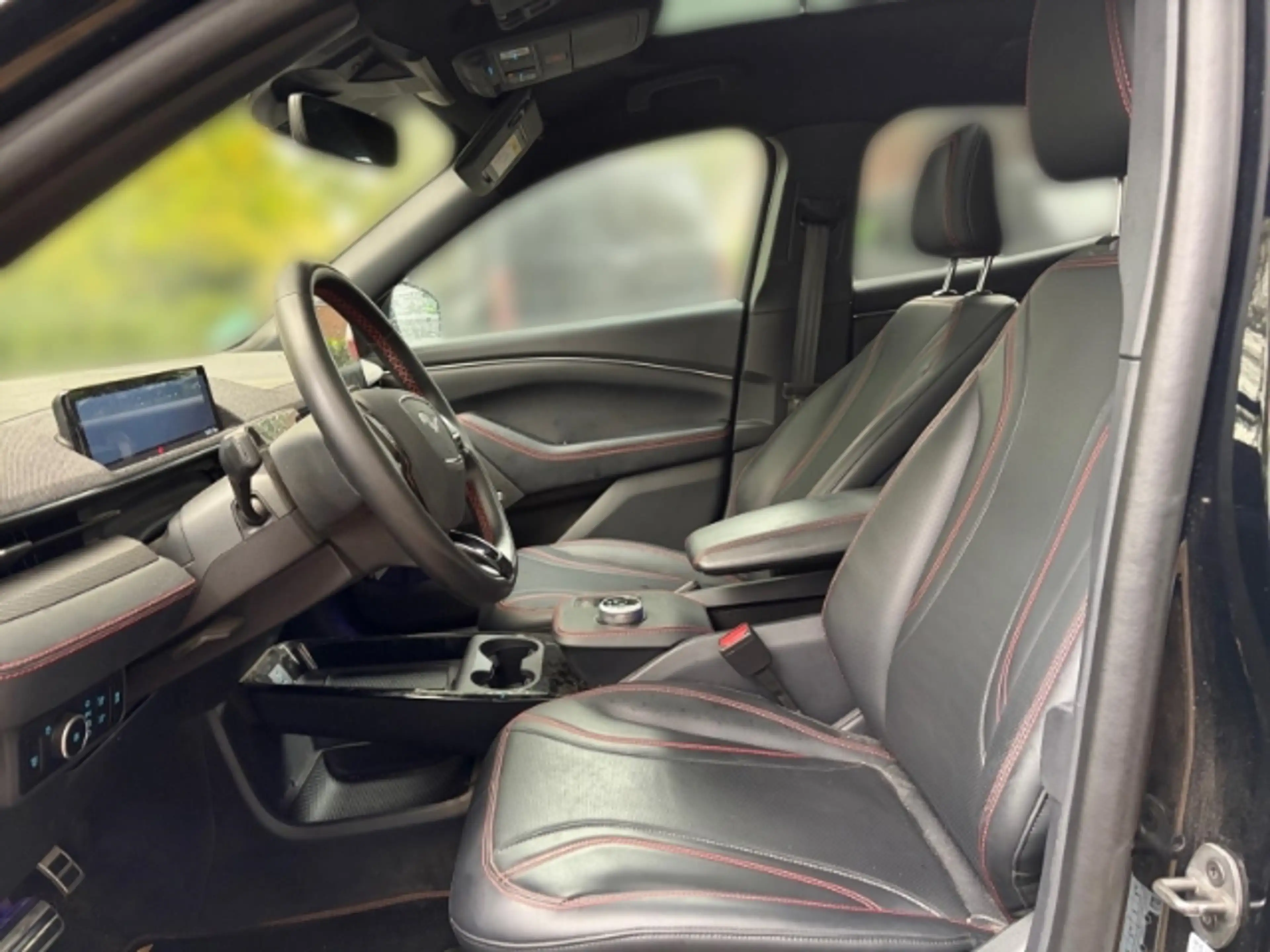 Ford Mustang Mach-E Premium Extended Range+Kamera+Navi+Abstandswarner — photo 8