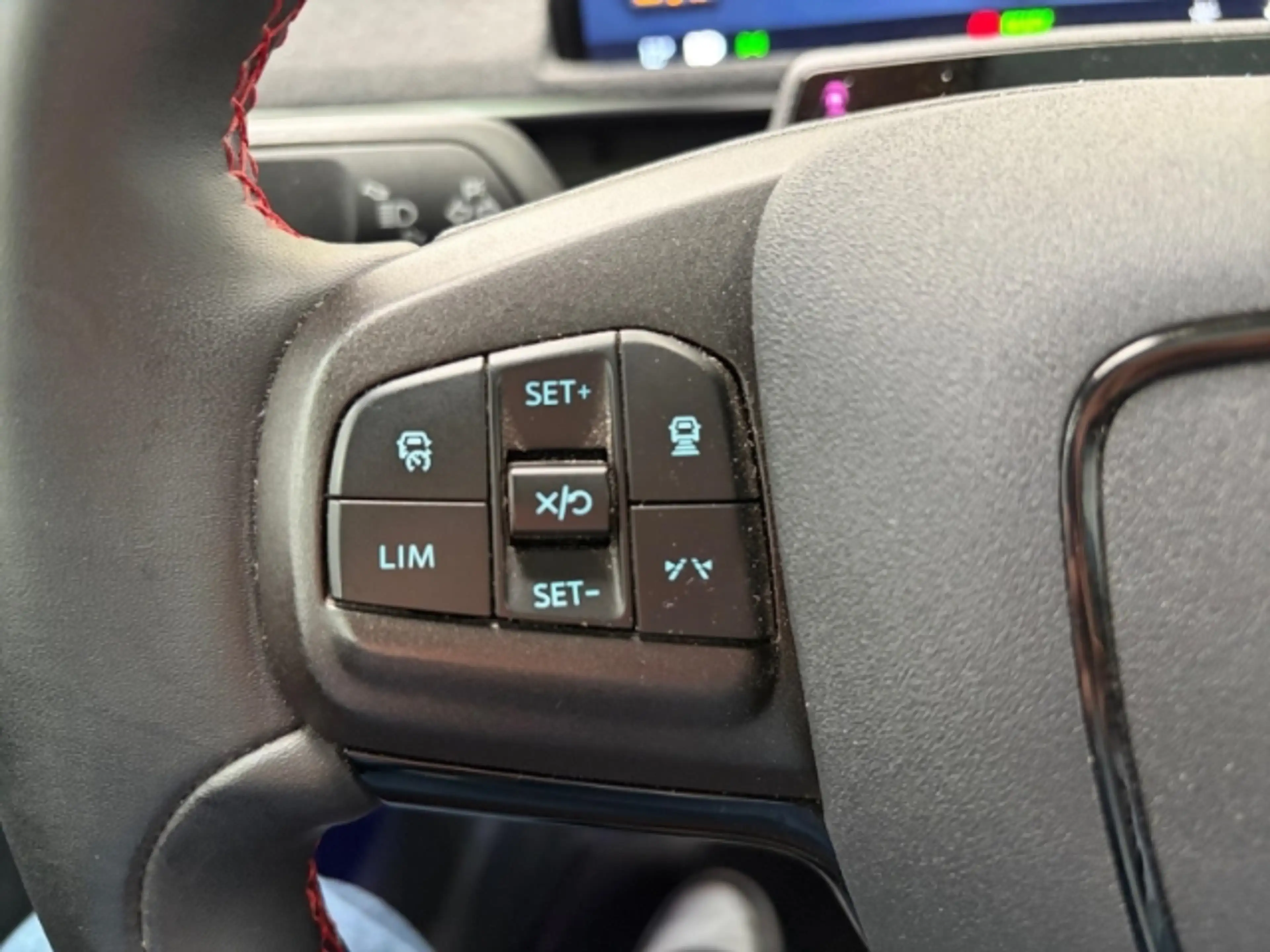 Ford Mustang Mach-E Premium Extended Range+Kamera+Navi+Abstandswarner — photo 19