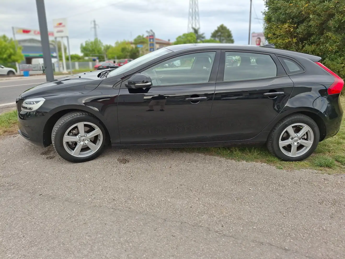 Volvo V40 V40 II 2.0 d2 Momentum my17 Negro - 2