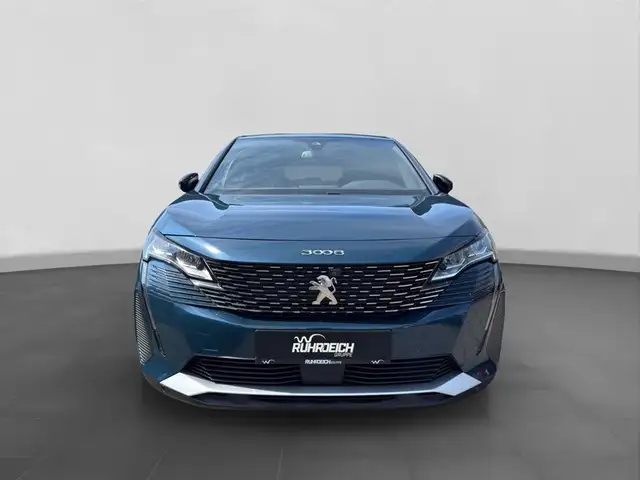 Peugeot 3008 view 6