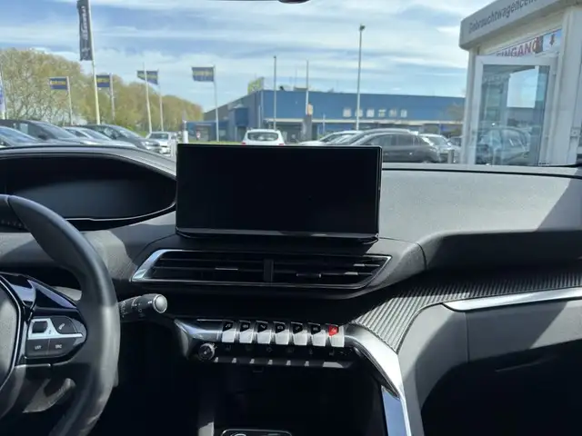 Peugeot 3008 view 12
