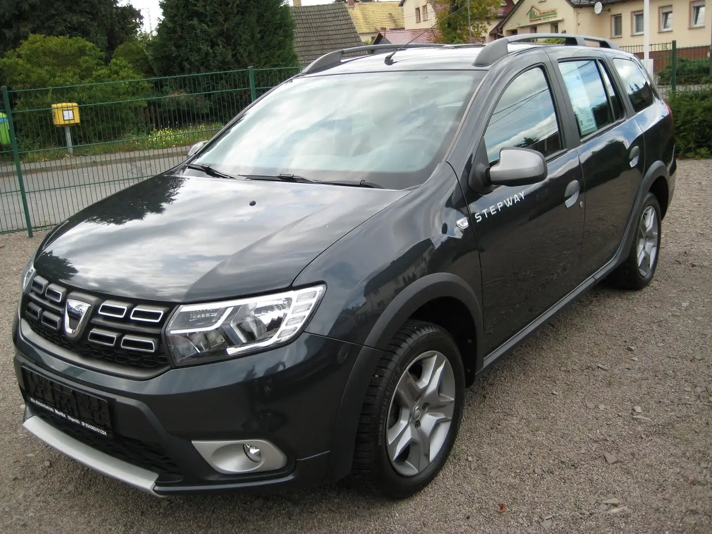 Dacia Logan Kombi Stepway Серый - 2