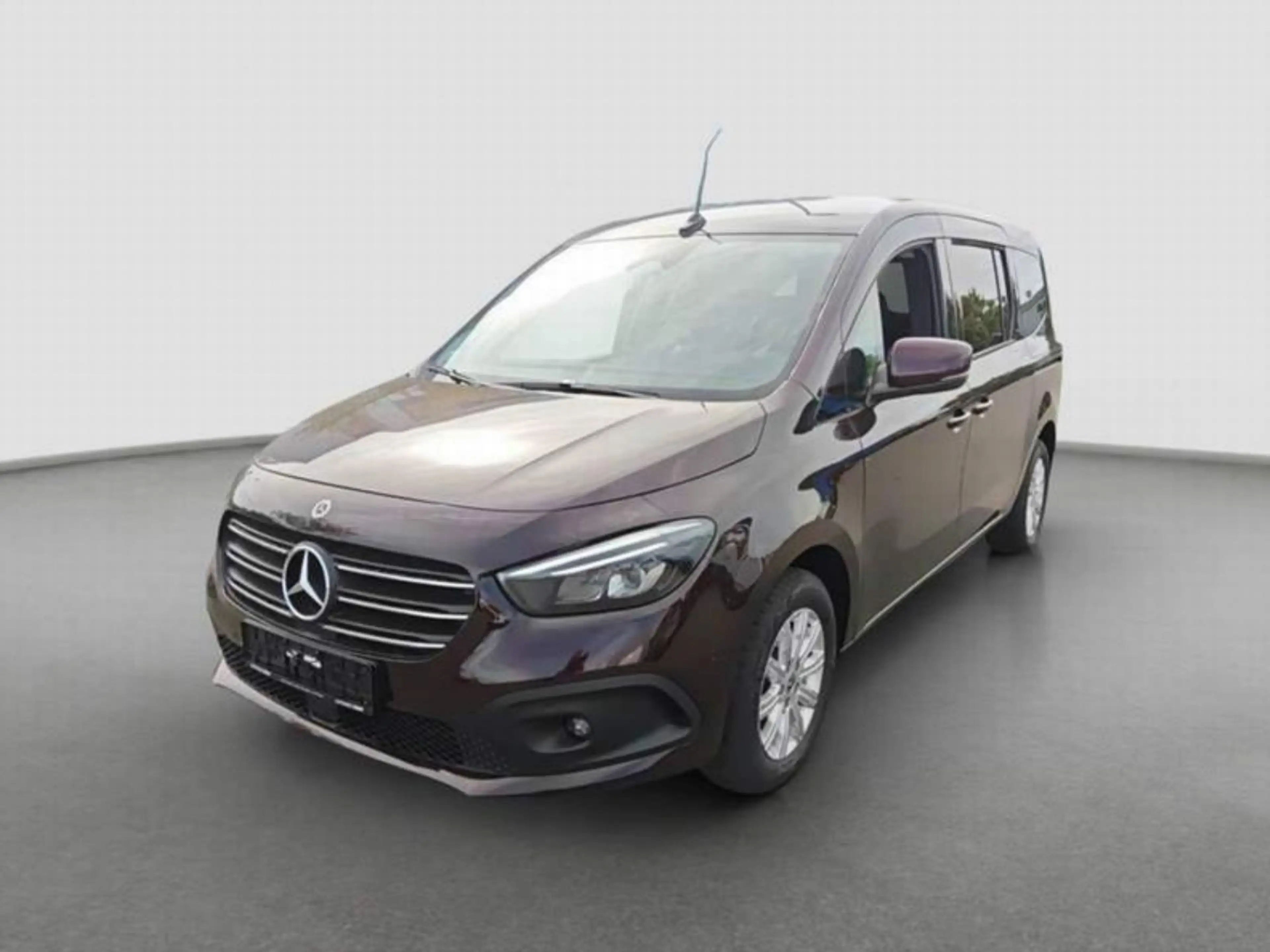 Mercedes-Benz T-Class T 180 L Progrs EDISTION 7-Sitze AHK KeyGo Kamera — photo 2
