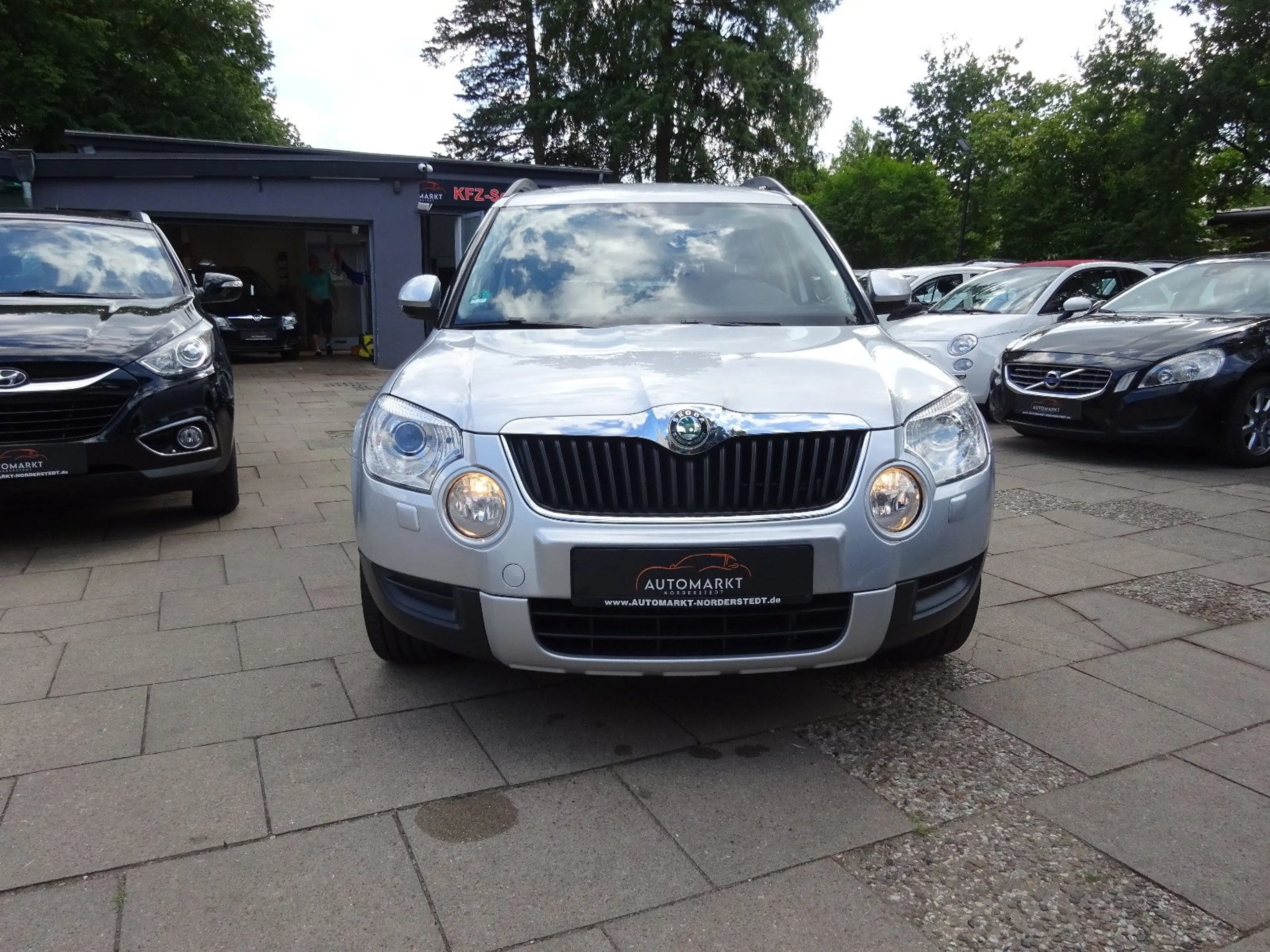 Skoda Yeti Ambition Plus Edition/1-Hand/SHZ/Klimaautom — photo 2