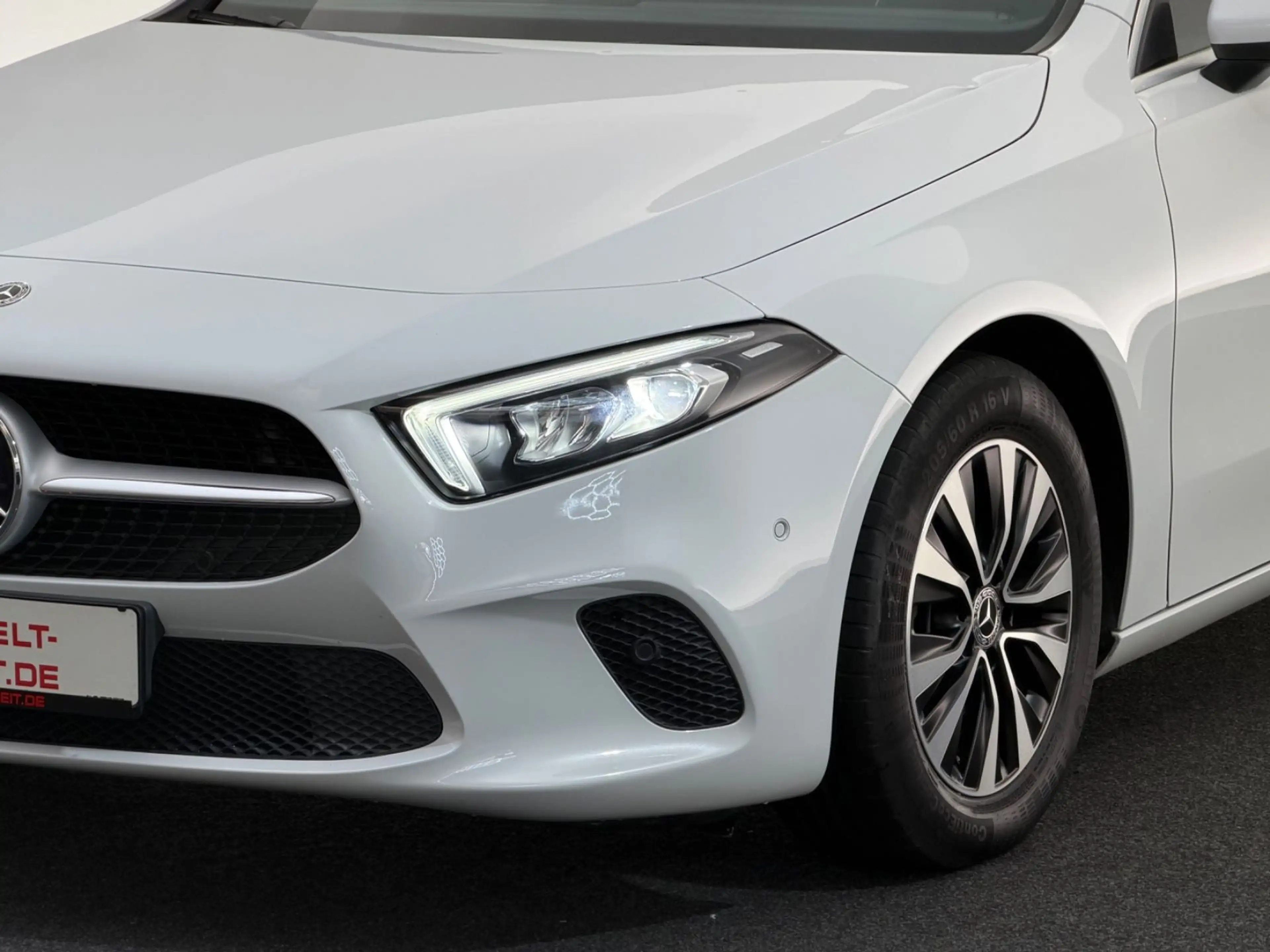 Mercedes-Benz A 200 Lim.*PROGRESSIVE*LED-R.KAM-APPLE-LHZ-TEMPO — photo 13